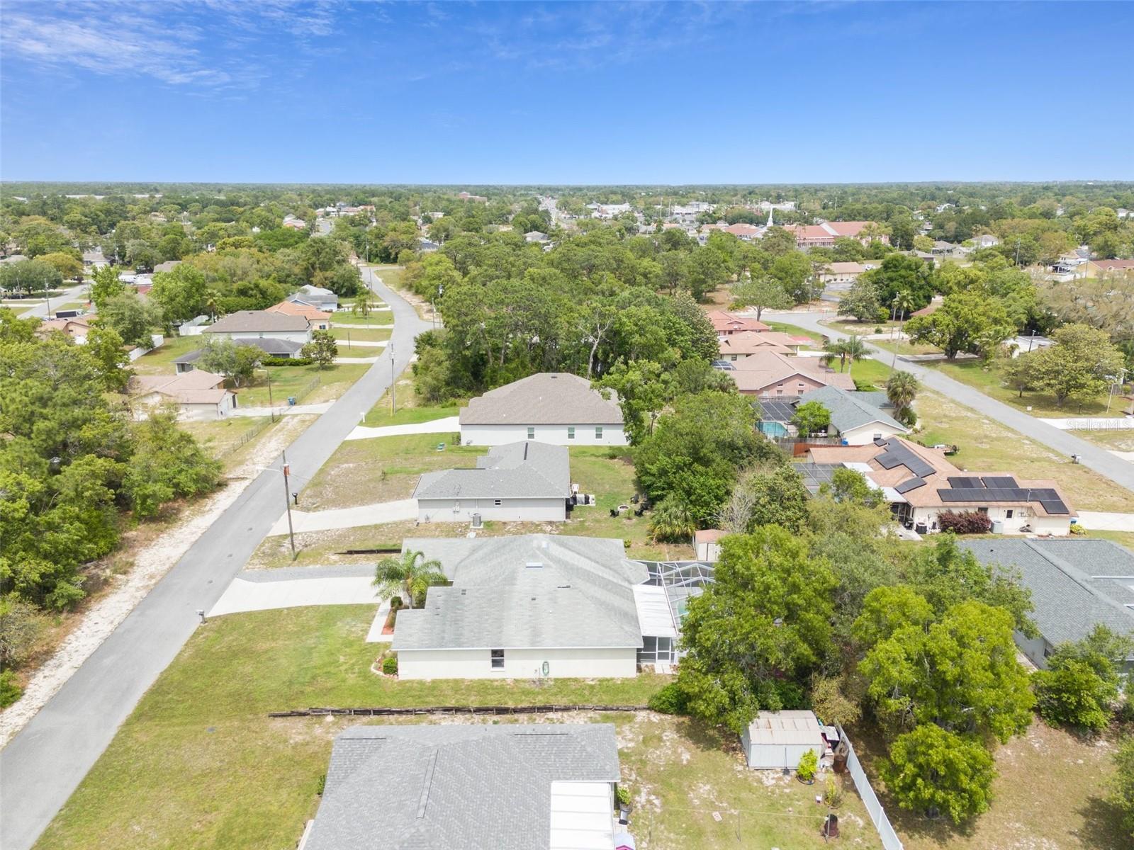 Listing photo id 51 for 2468 Magellan Avenue