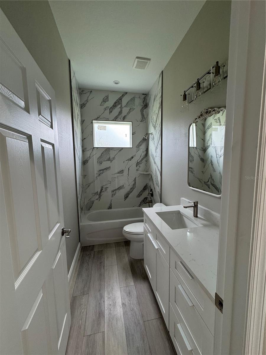 Image 16 of 41 For 4101 Valley Brook Court