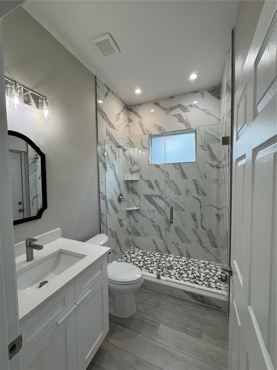 Image 19 of 41 For 4101 Valley Brook Court