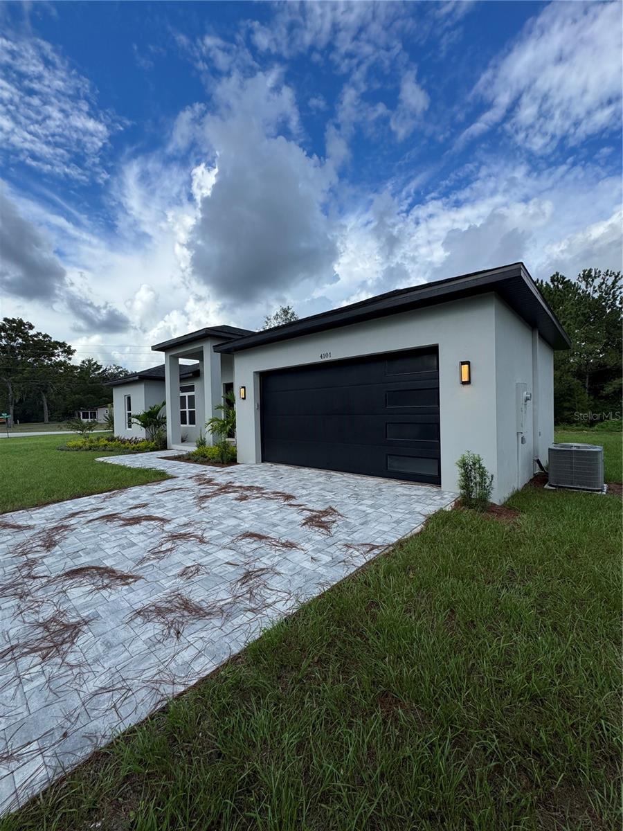 Image 28 of 41 For 4101 Valley Brook Court