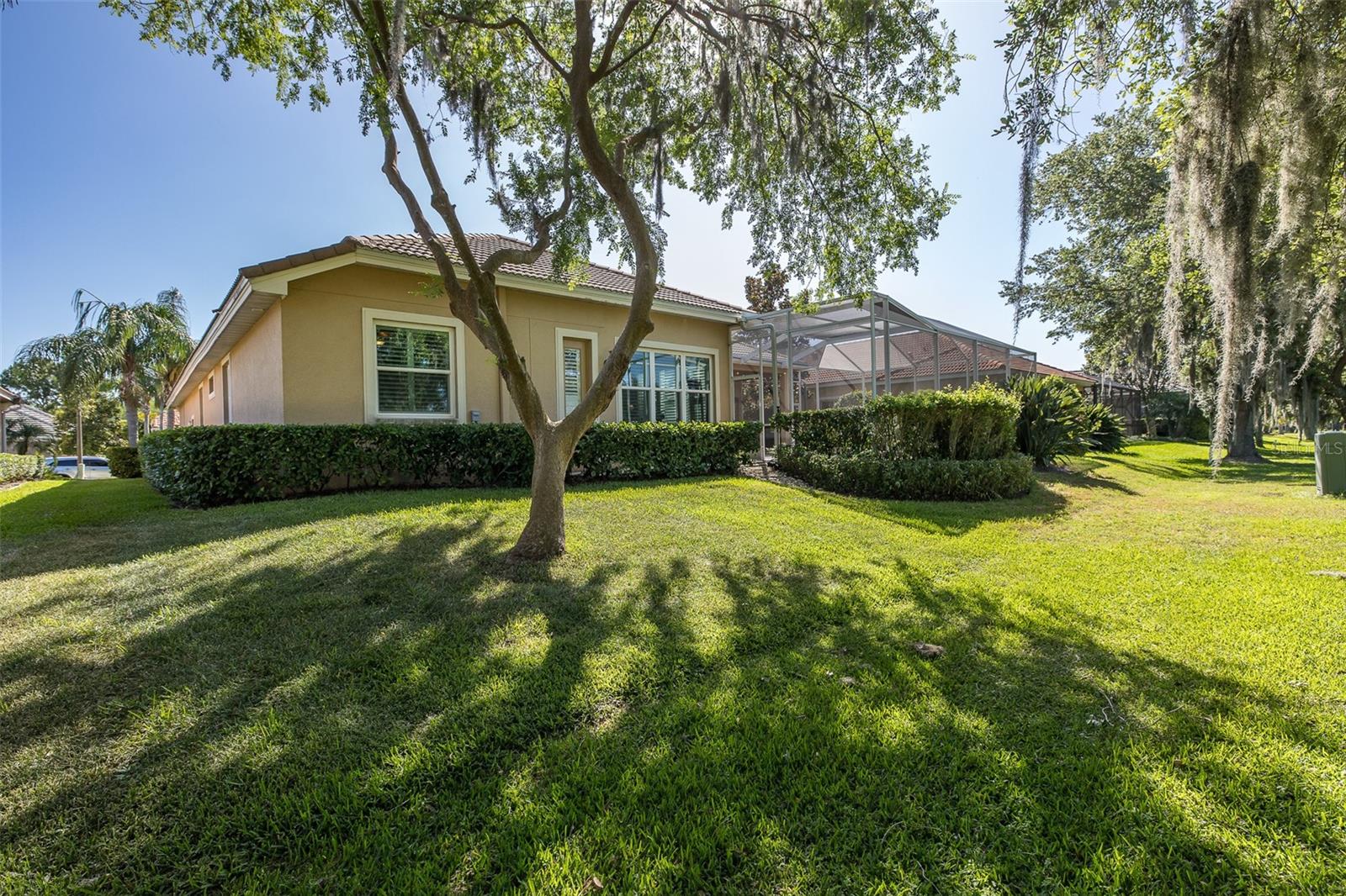 Listing photo id 75 for 1453 El Pardo Drive