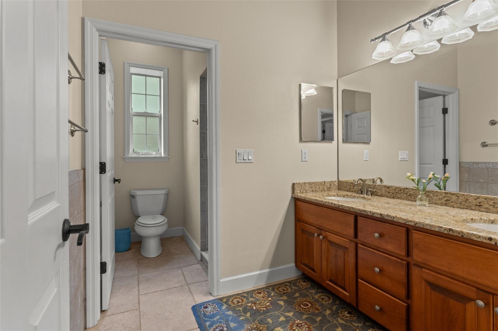 Listing photo id 26 for 7263 Sylvan Glade Court