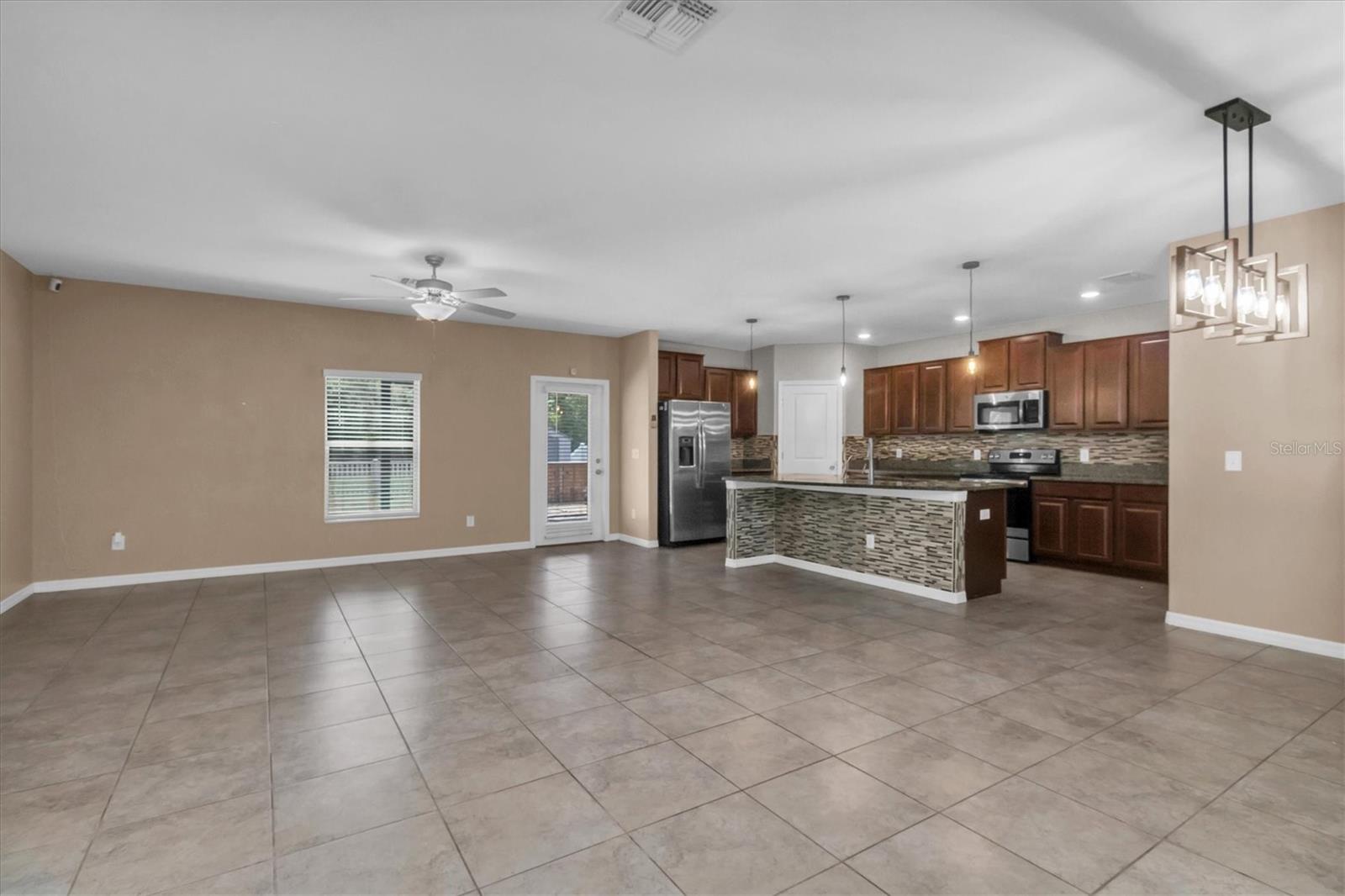 Listing photo id 9 for 13439 Marble Sands Court