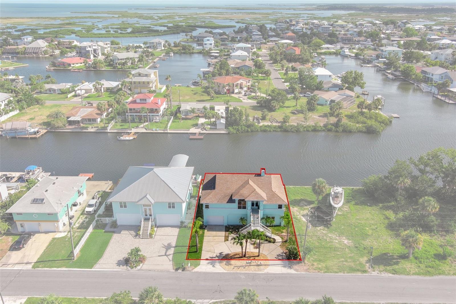 Listing photo id 1 for 3317 Gulf Coast Drive