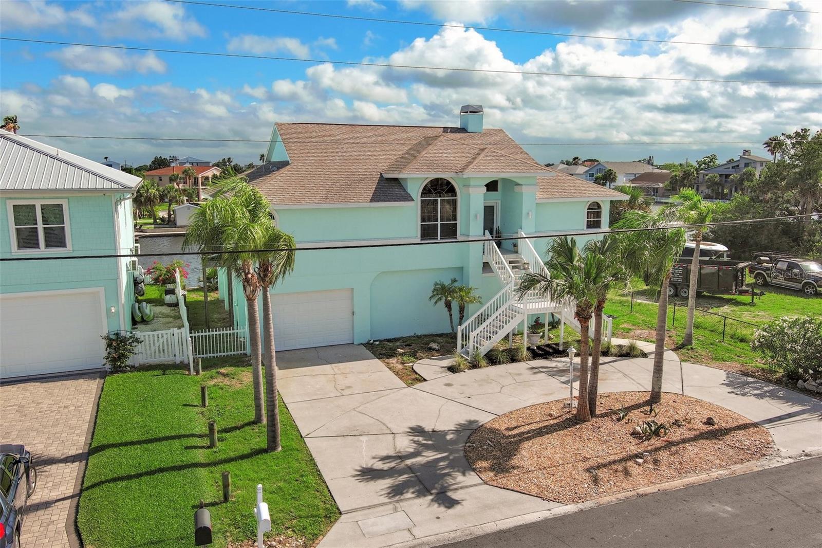 Listing photo id 60 for 3317 Gulf Coast Drive