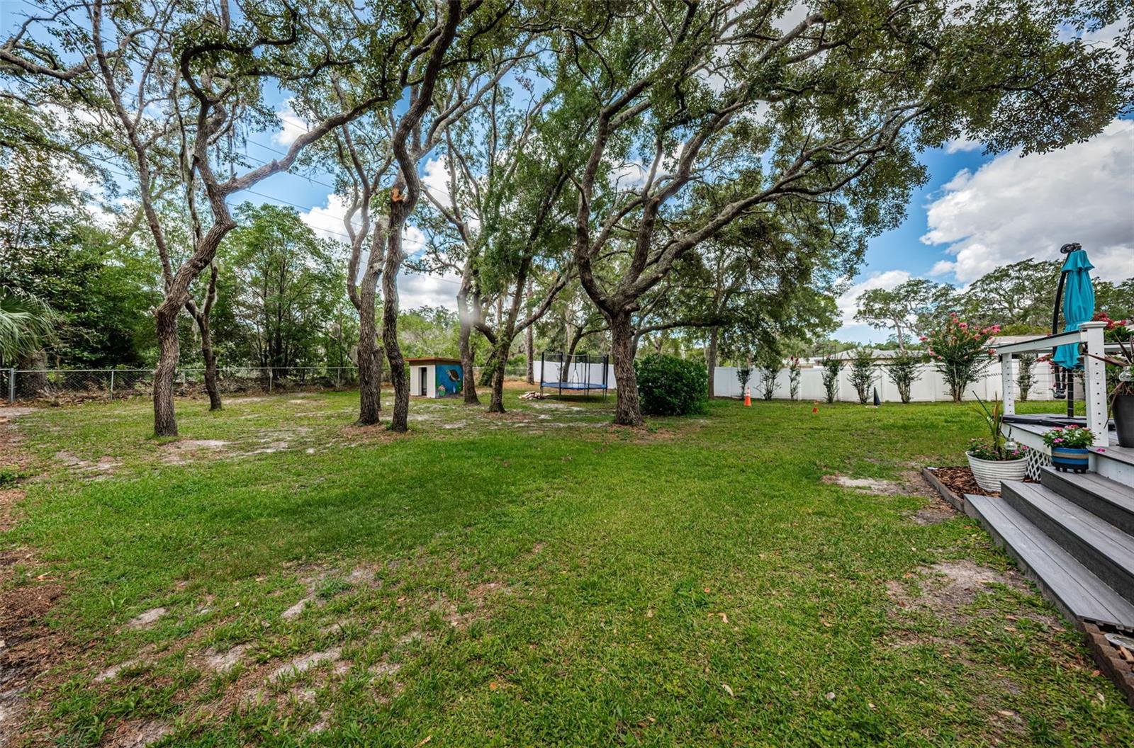 Listing photo id 63 for 6858 Copperfield Drive