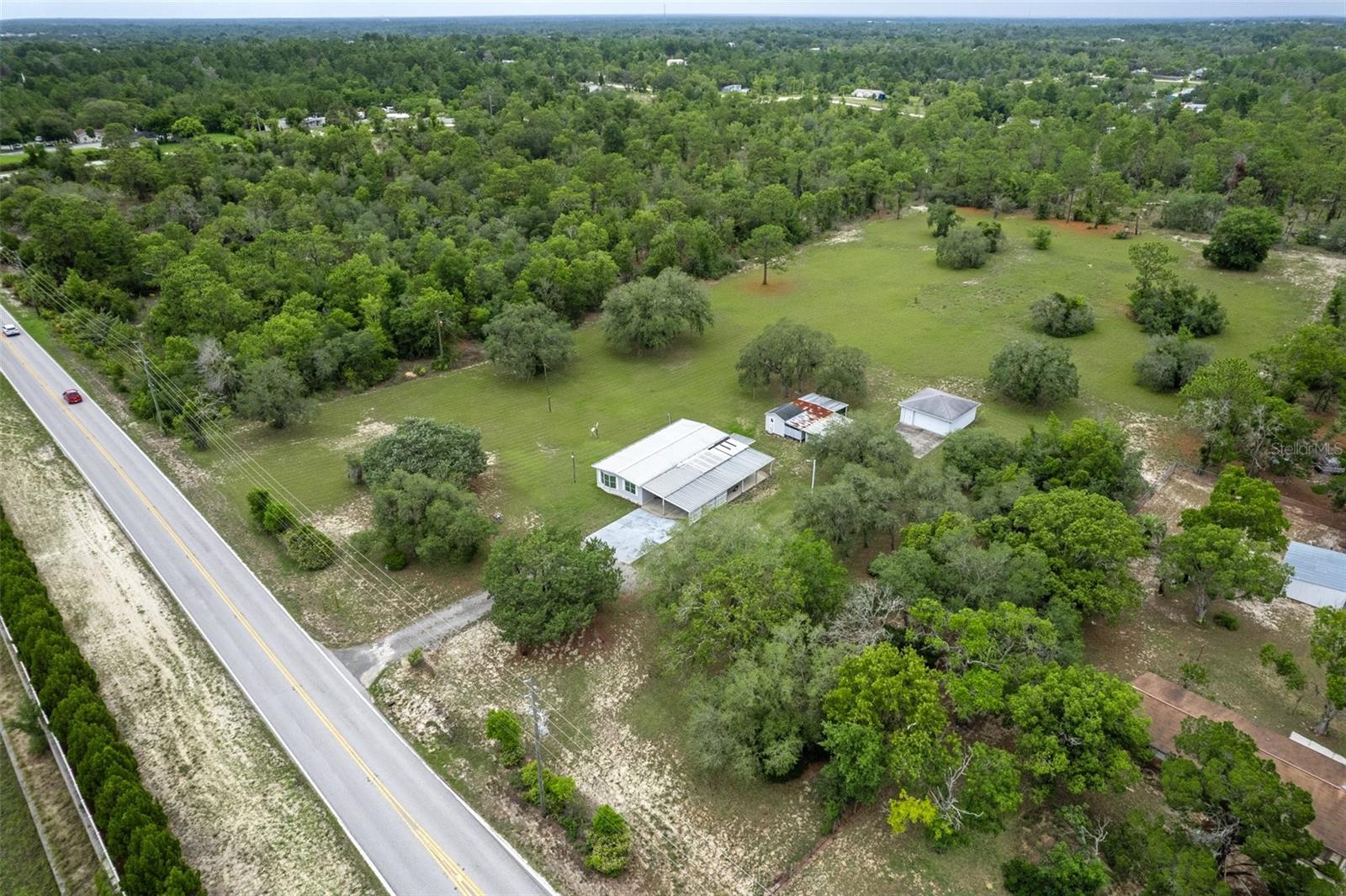 Listing photo id 8 for 13255 Jacqueline Road