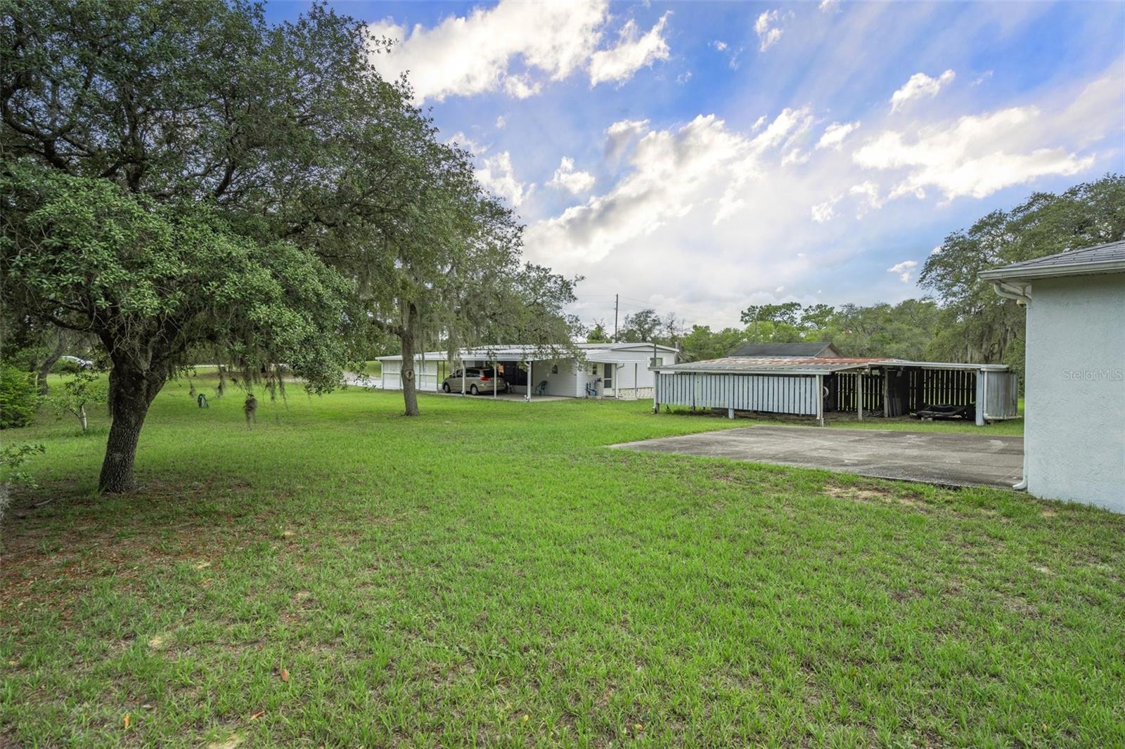 Listing photo id 5 for 13255 Jacqueline Road