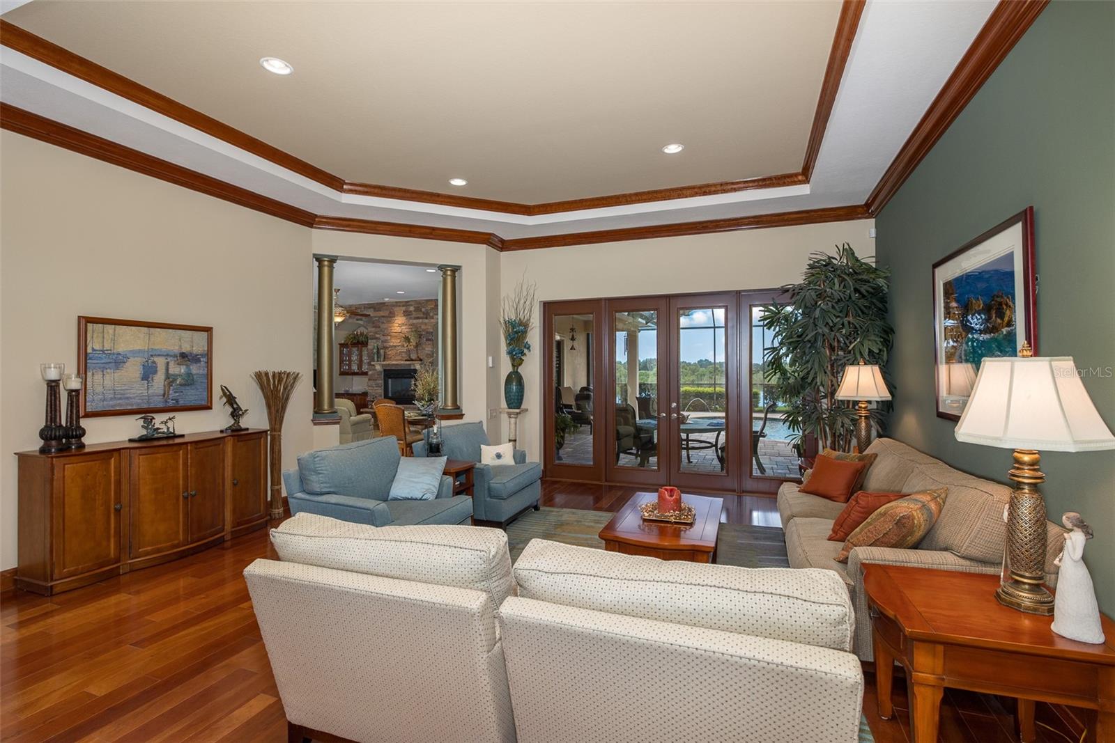 Listing photo id 9 for 1147 Tuscany Drive