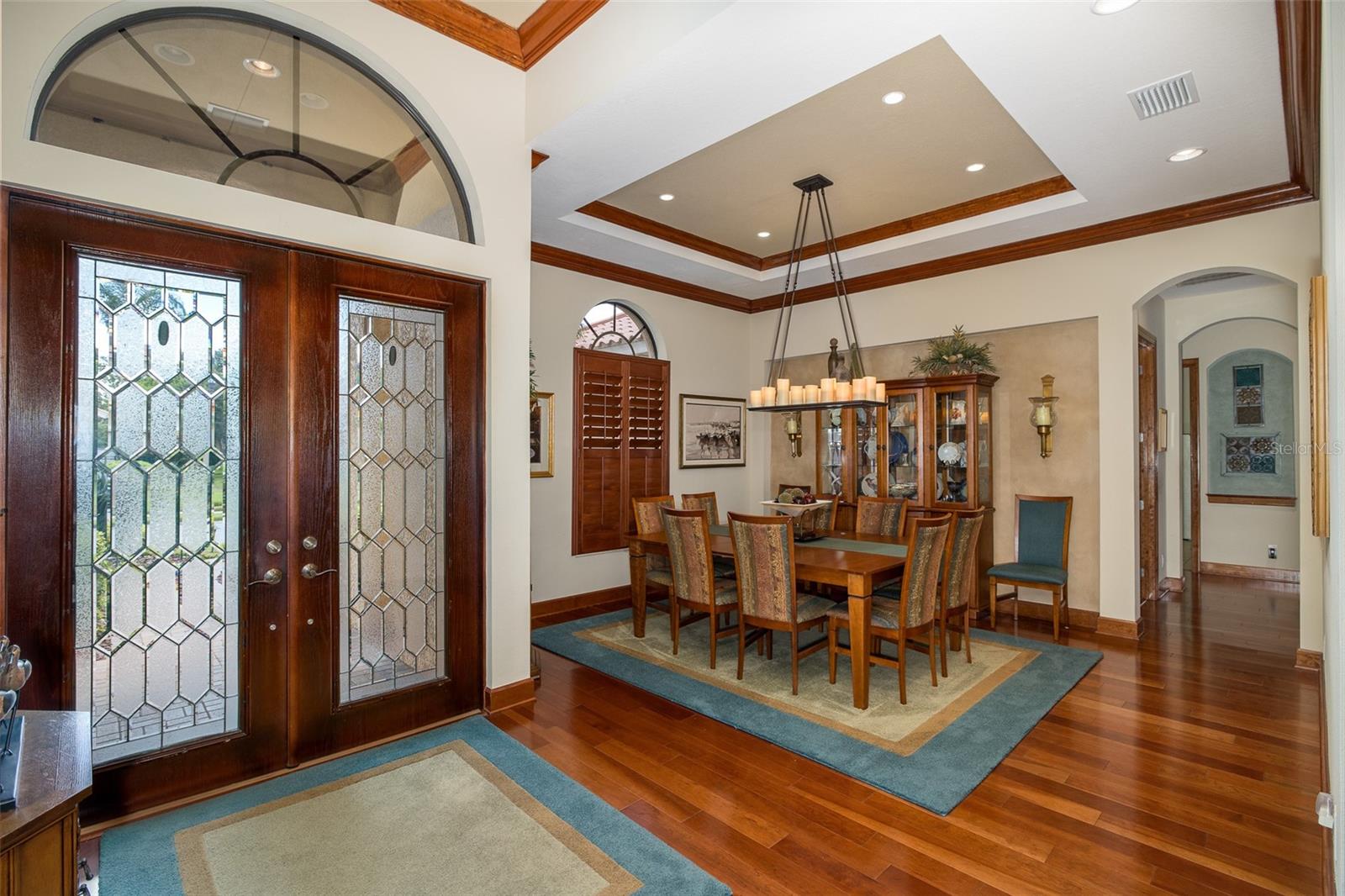 Listing photo id 5 for 1147 Tuscany Drive