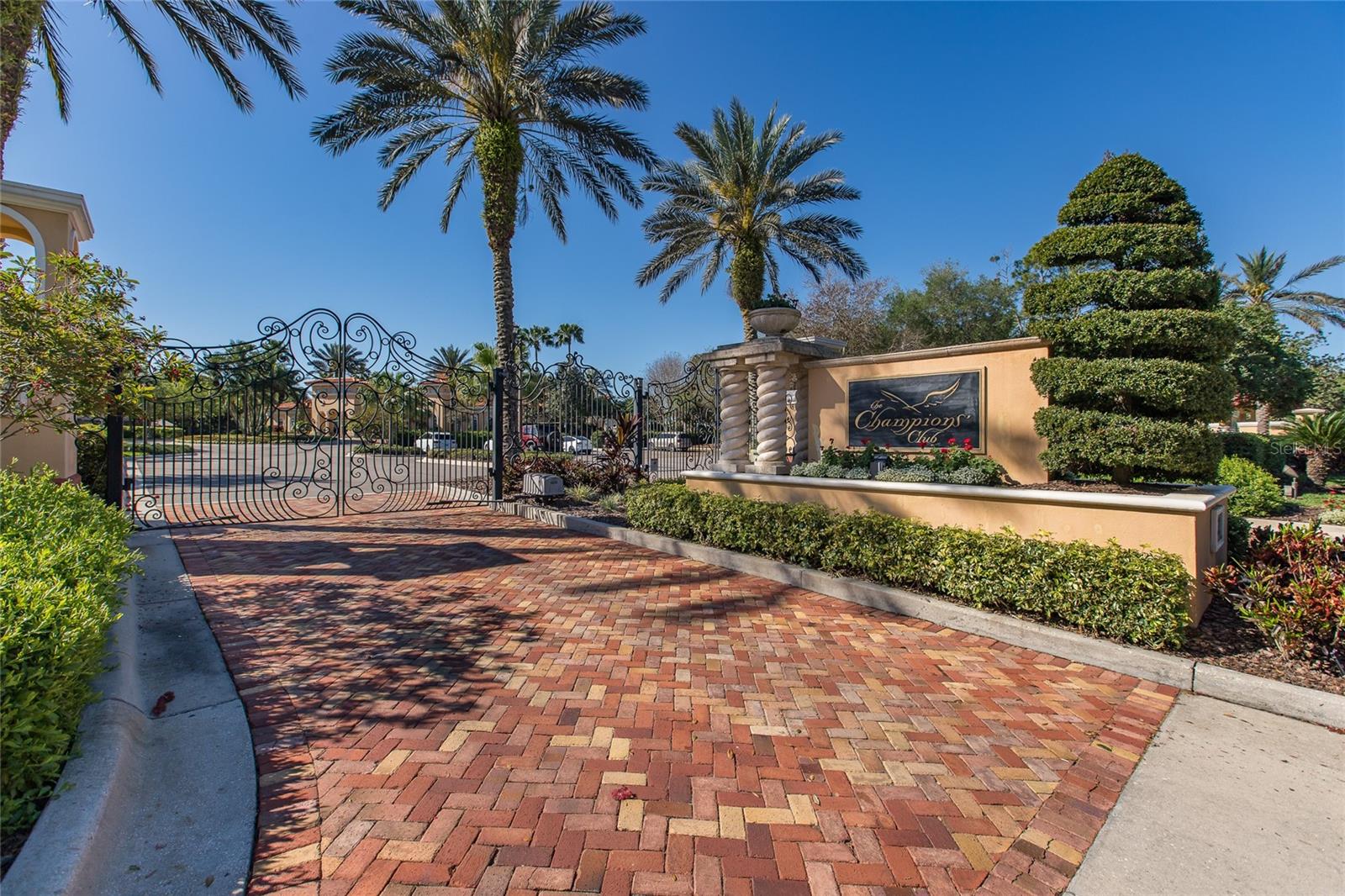 Listing photo id 72 for 1147 Tuscany Drive