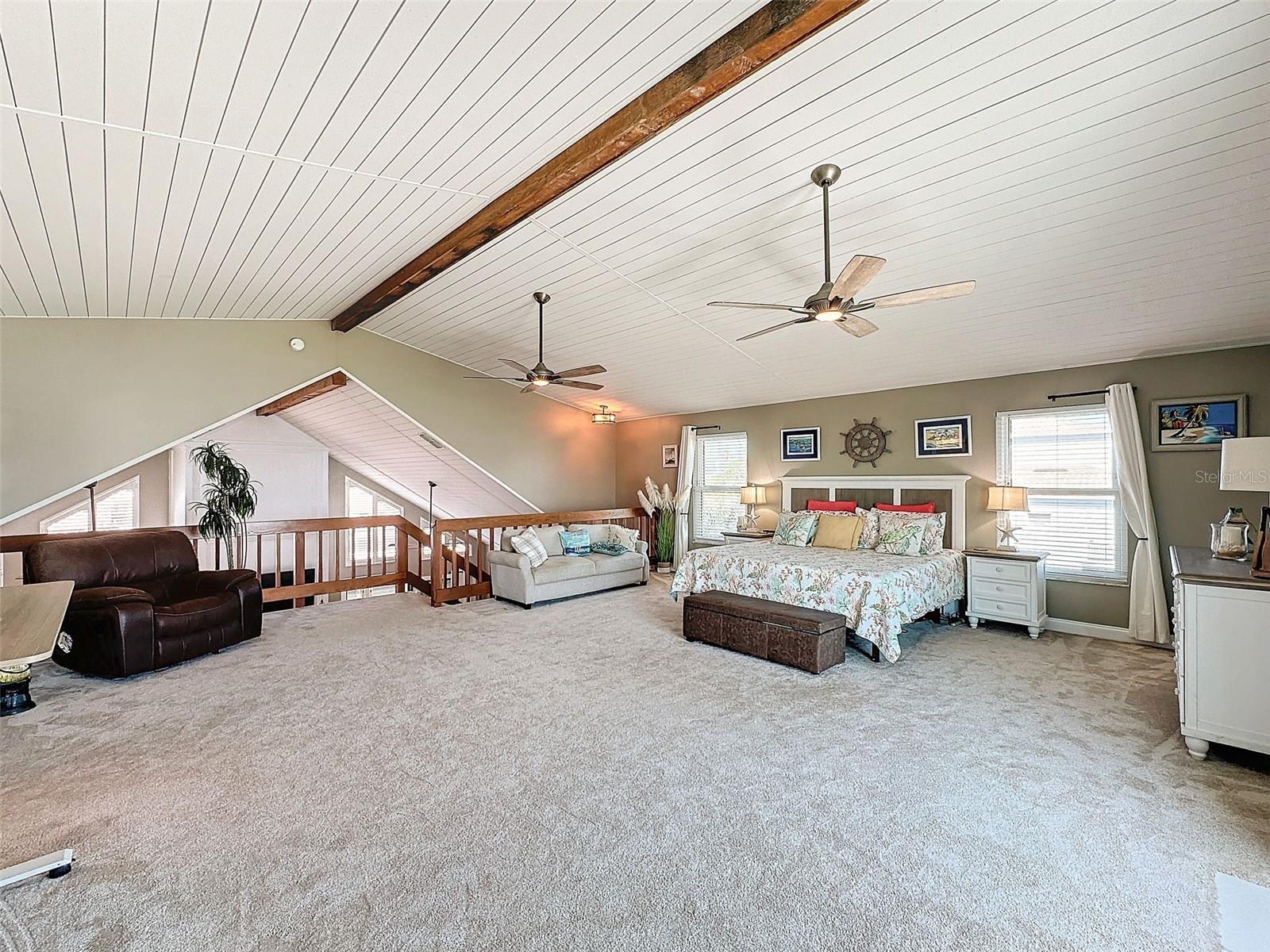 Listing photo id 39 for 6530 Driftwood Drive