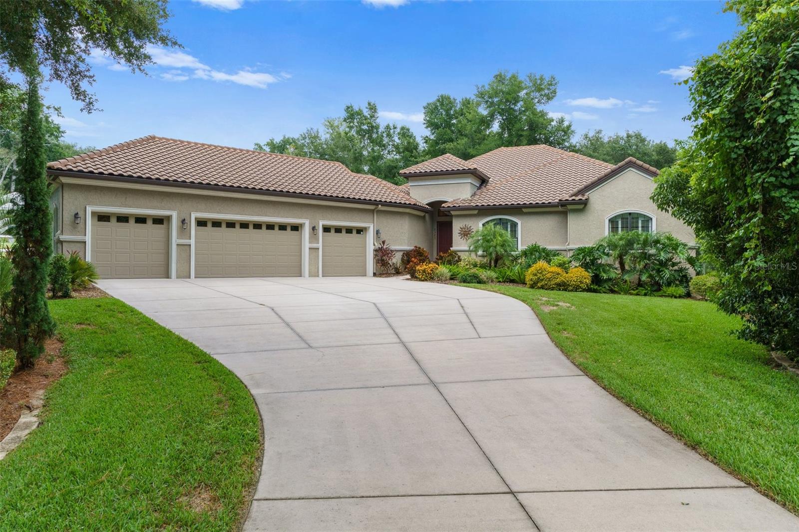 Details for 2321 Hickory Glen Point, HERNANDO, FL 34442