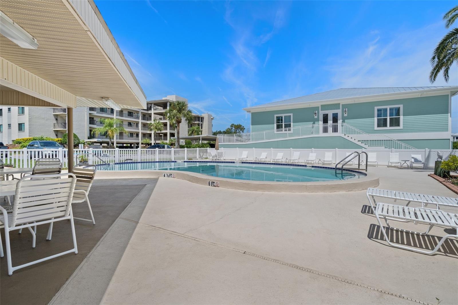 Listing photo id 47 for 8251 Brent Street 915