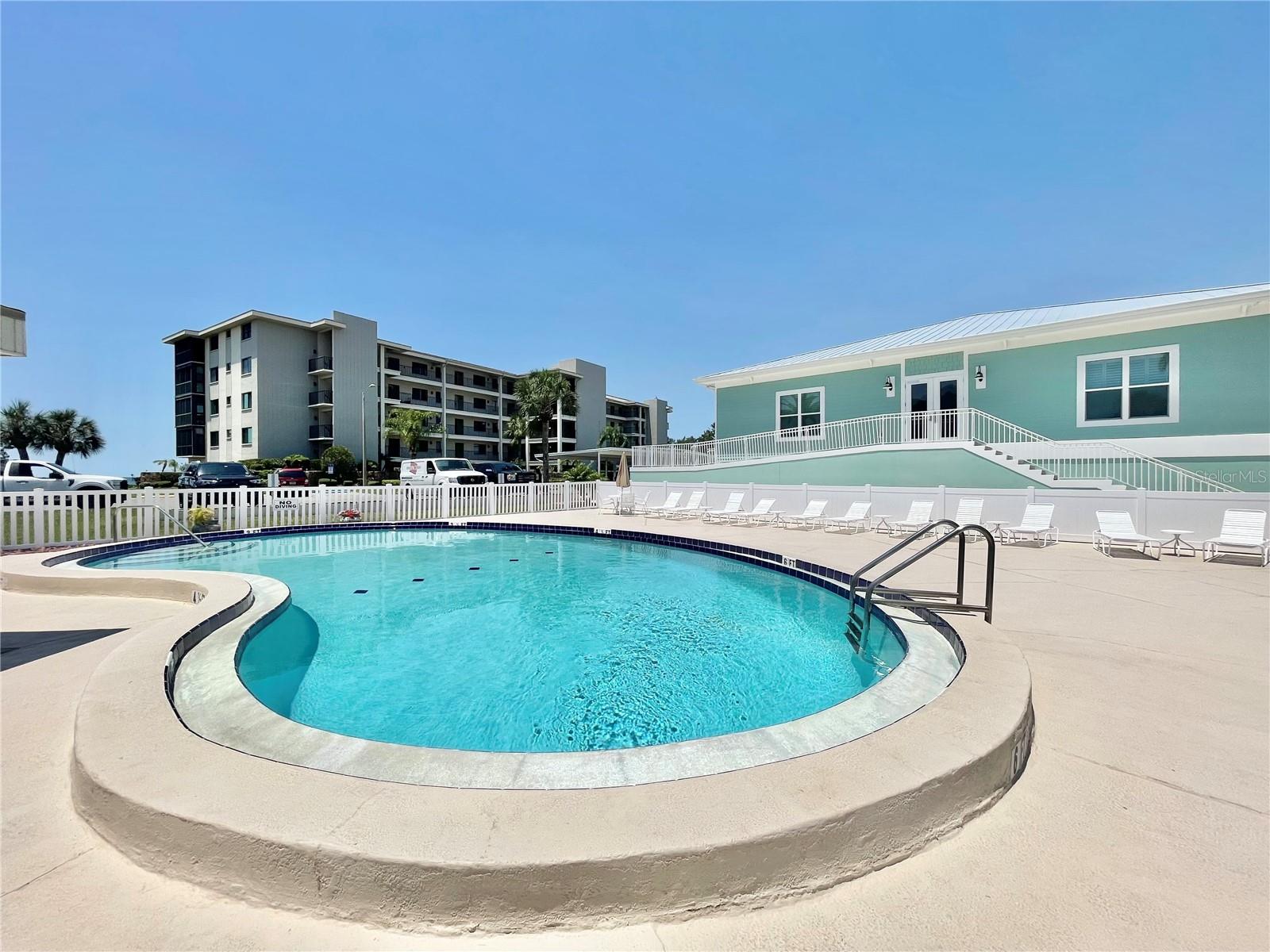 Listing photo id 49 for 8251 Brent Street 915