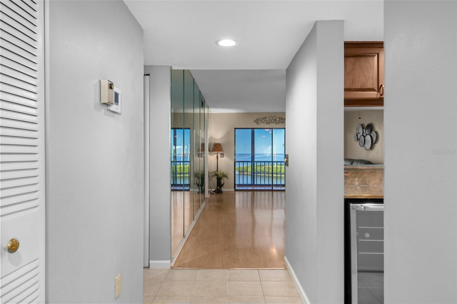 Listing photo id 6 for 8251 Brent Street 915