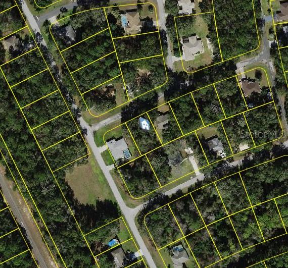 Listing photo id 0 for 1074 Priscilla Place