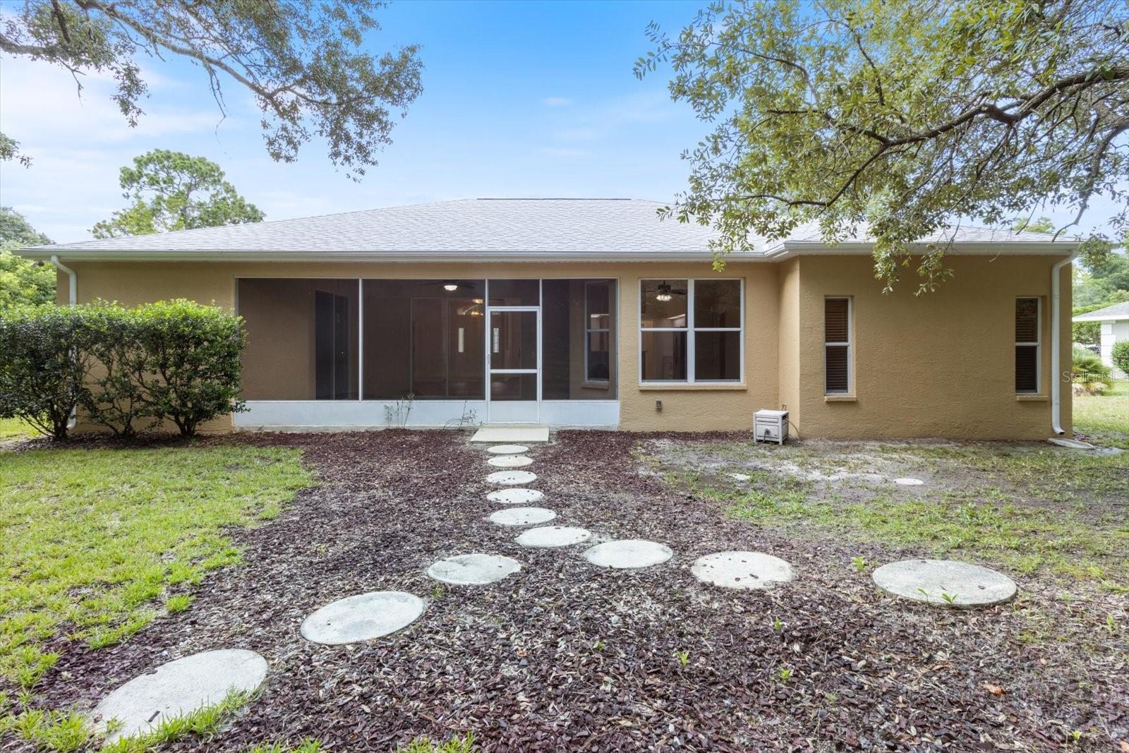 Image 6 of 44 For 13 Sweetgum Court S