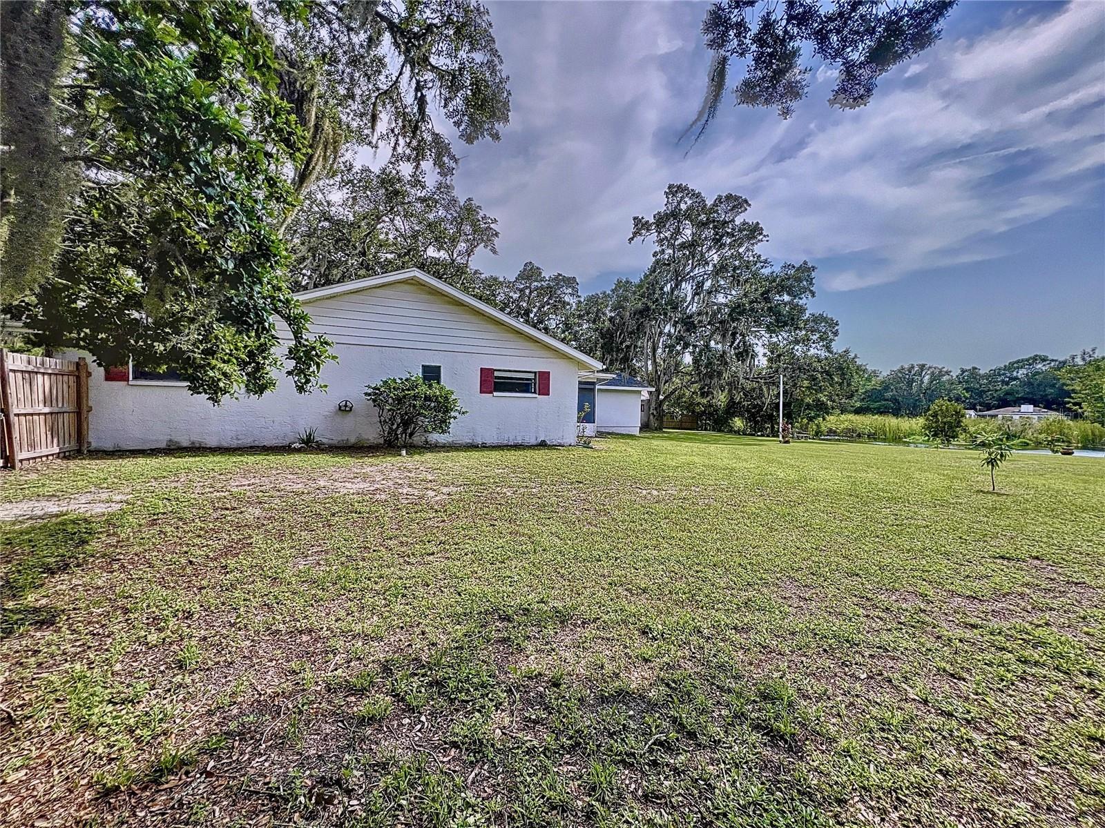 Listing photo id 49 for 10165 Casey Drive