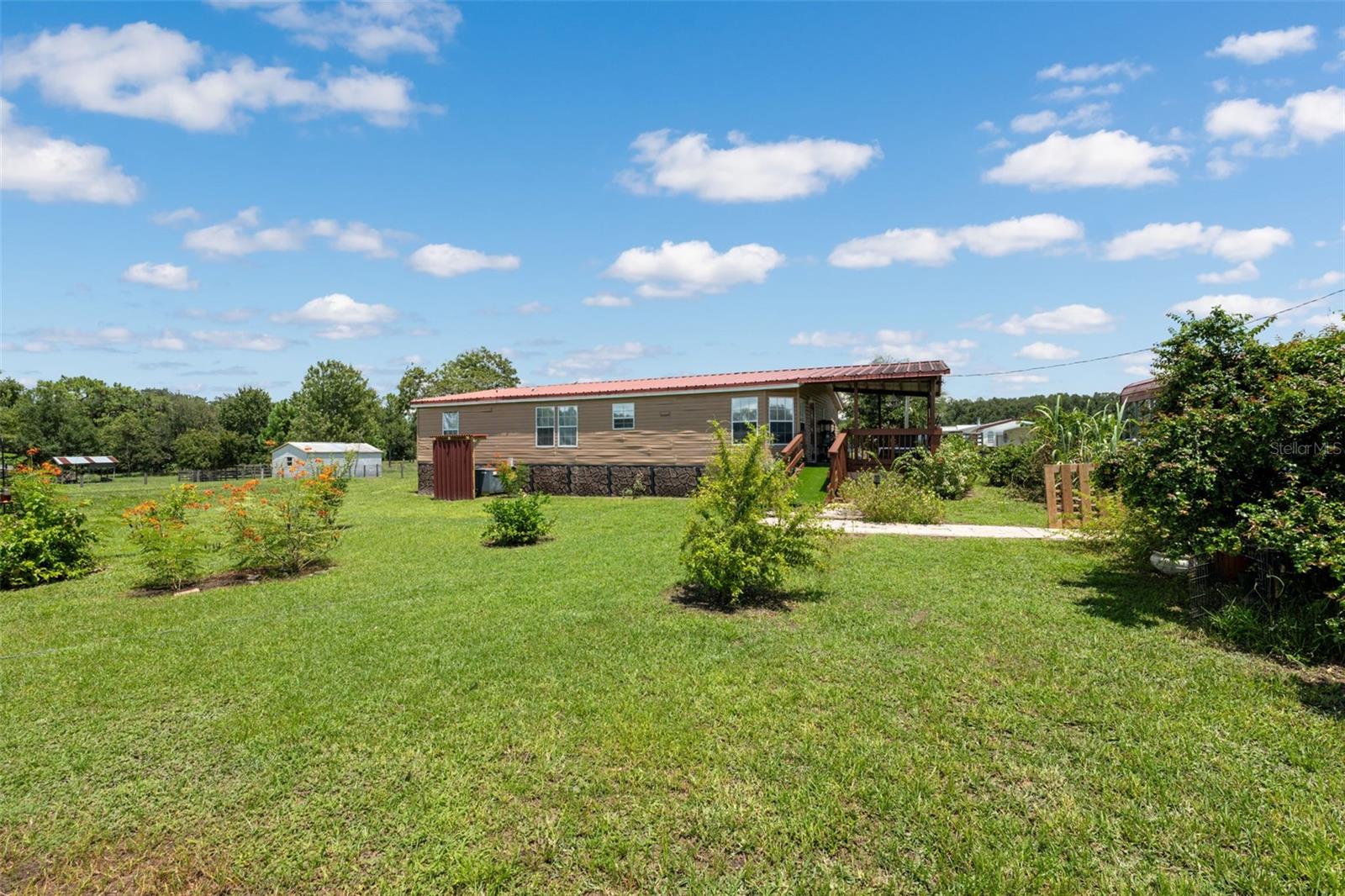 Listing photo id 13 for 8949 Mckendree Road