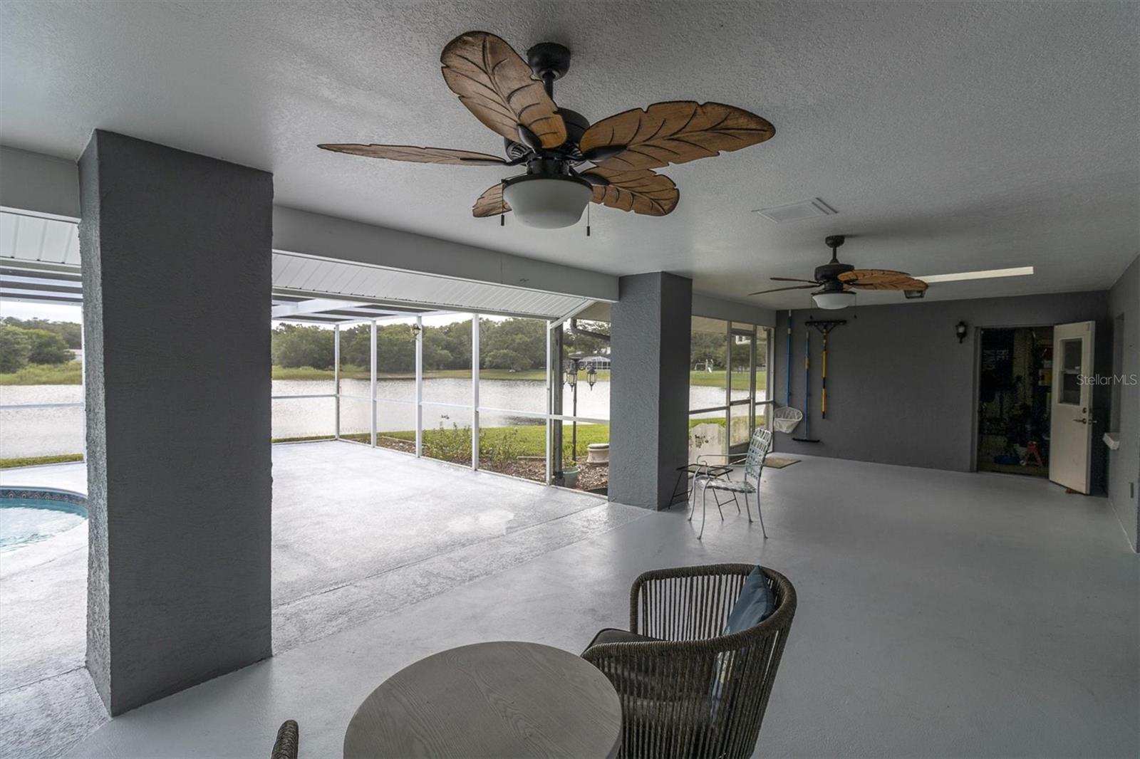 Listing photo id 39 for 8607 Cranes Roost Drive