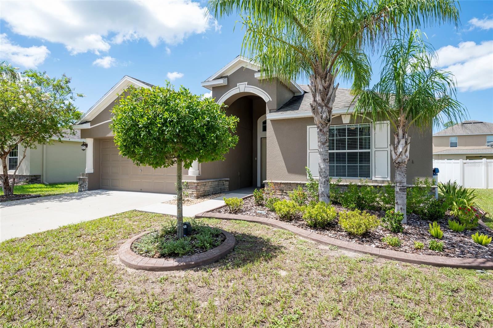 Details for 18353 Briar Oaks Drive, HUDSON, FL 34667