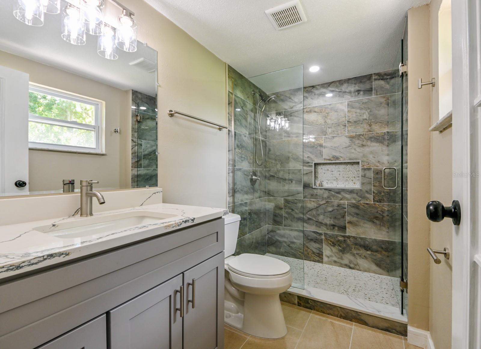 Listing photo id 22 for 11621 Colt Way