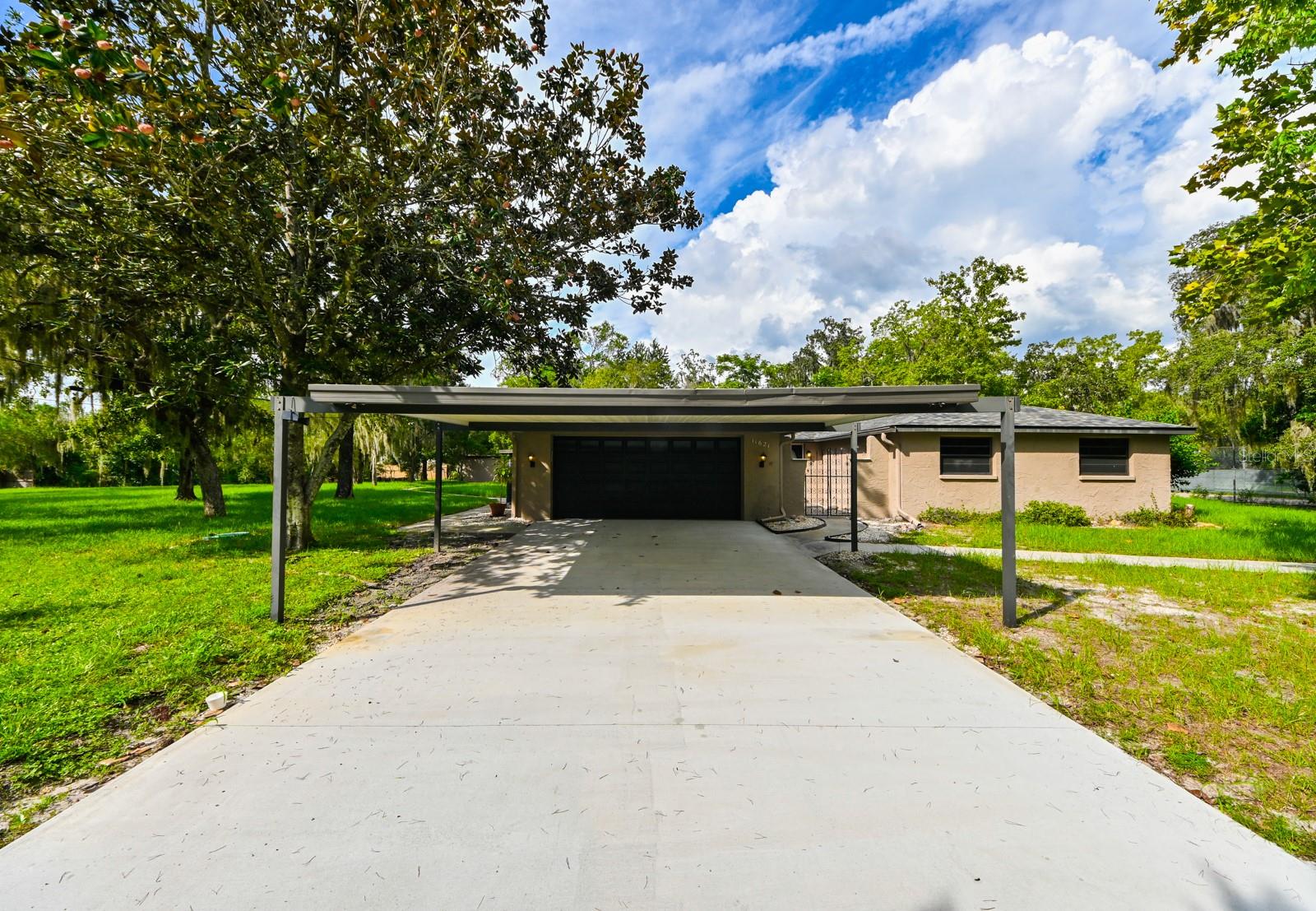 Listing photo id 45 for 11621 Colt Way