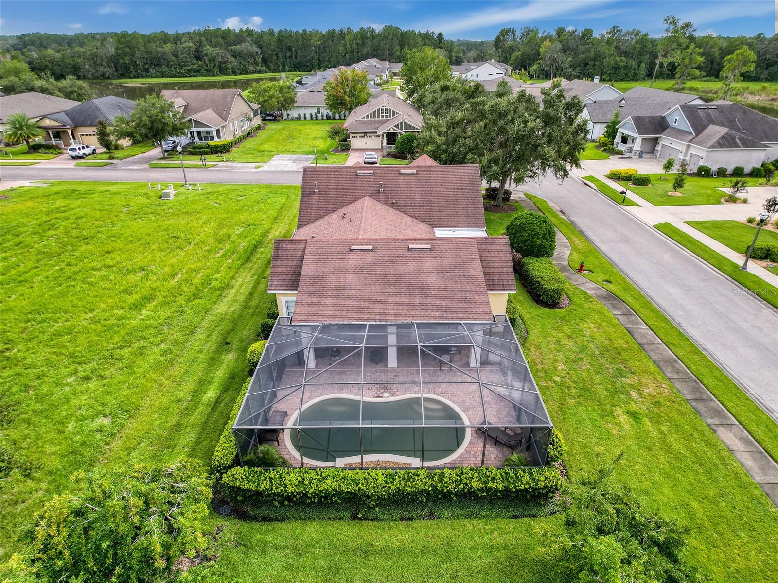 Image 6 of 49 For 19461 Lily Pond Court