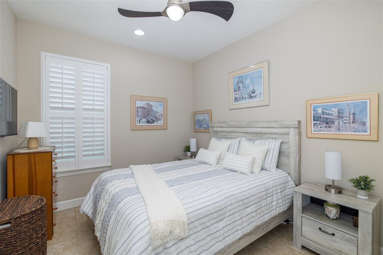 Listing photo id 26 for 11600 Callisia Drive