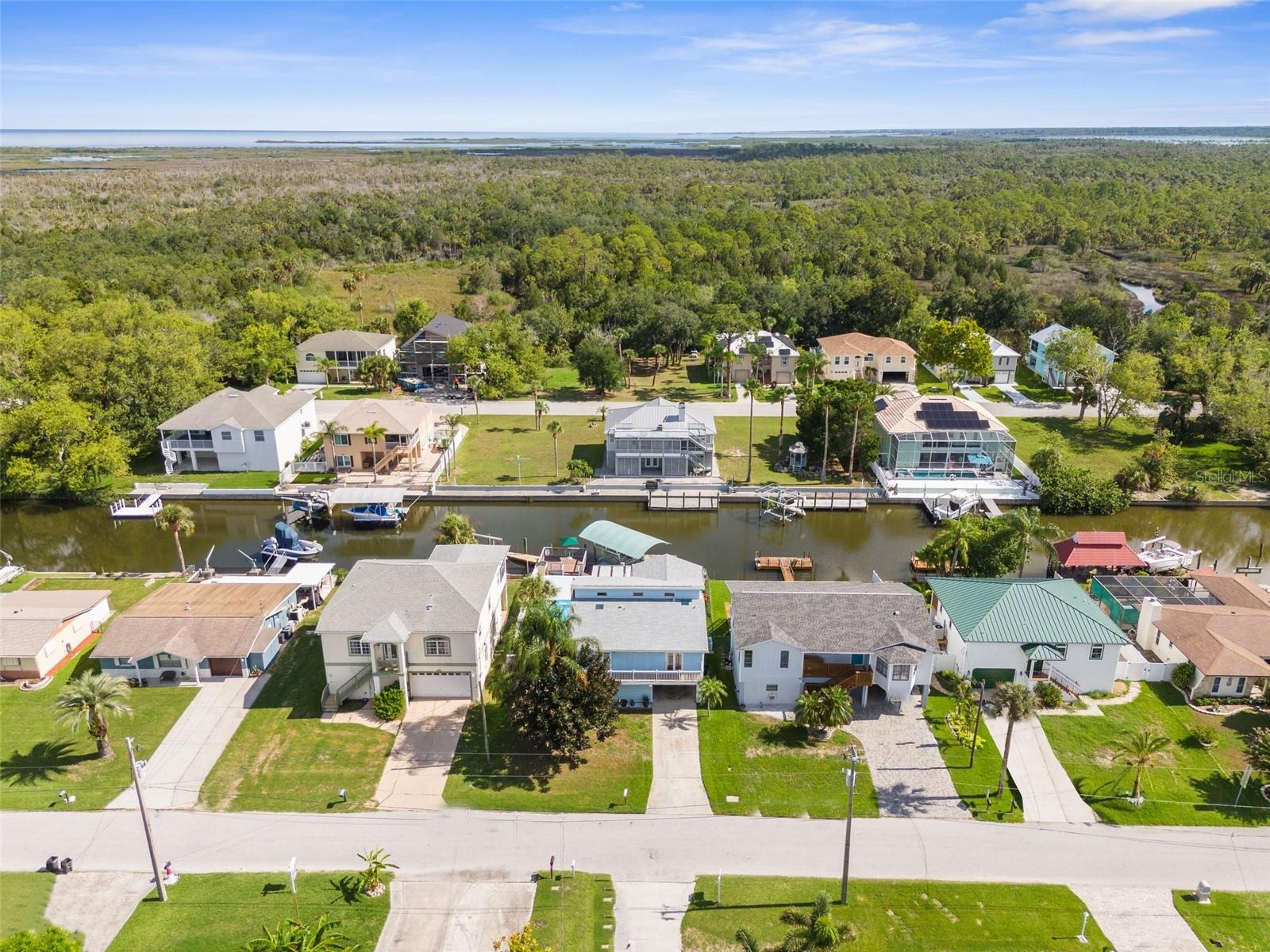 Image 14 of 77 For 7637 Hatteras Drive