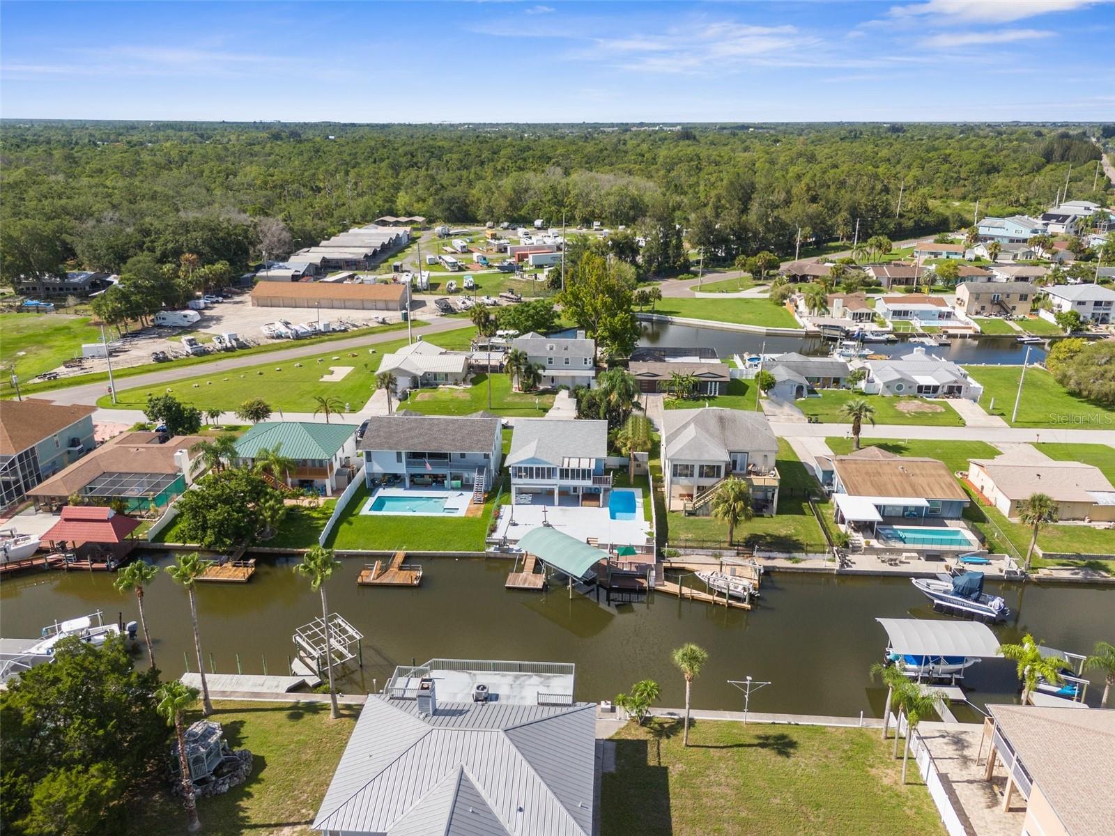 Image 18 of 77 For 7637 Hatteras Drive