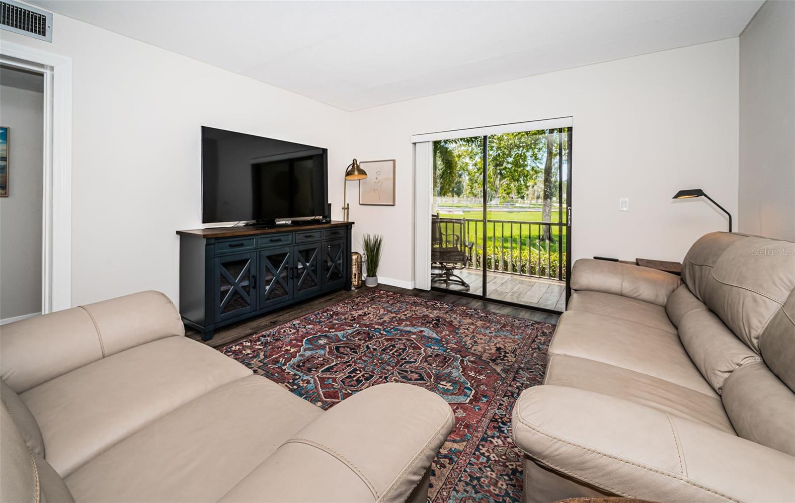 Image 11 of 62 For 1000 Tarpon Woods Boulevard 703