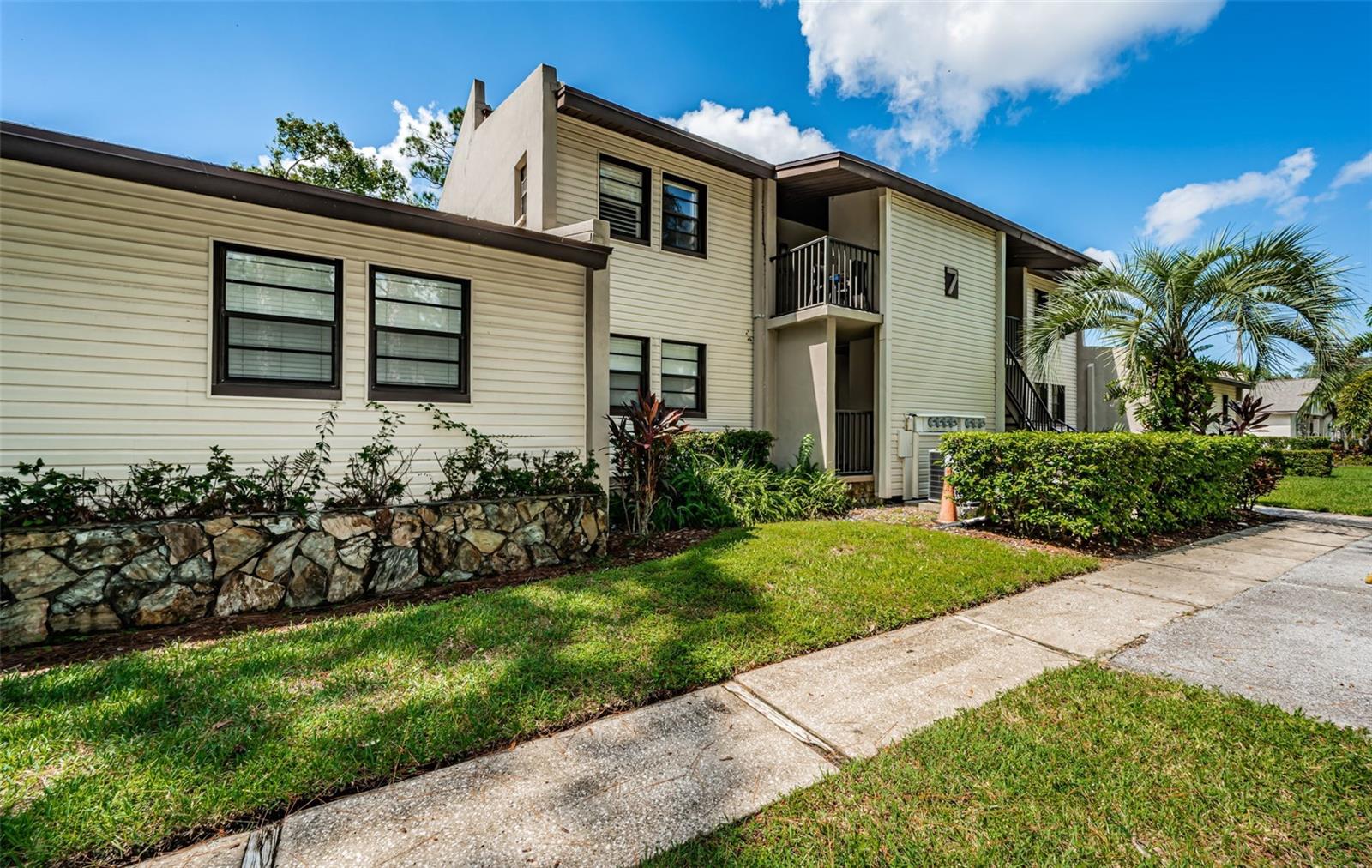 Image 4 of 62 For 1000 Tarpon Woods Boulevard 703