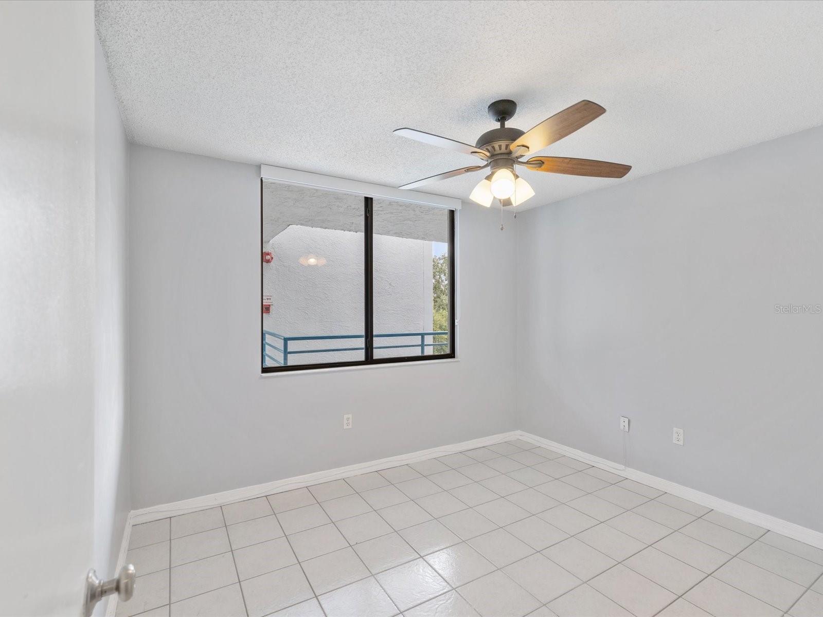 Image 11 of 61 For 2424 Tampa Bay Boulevard L-302