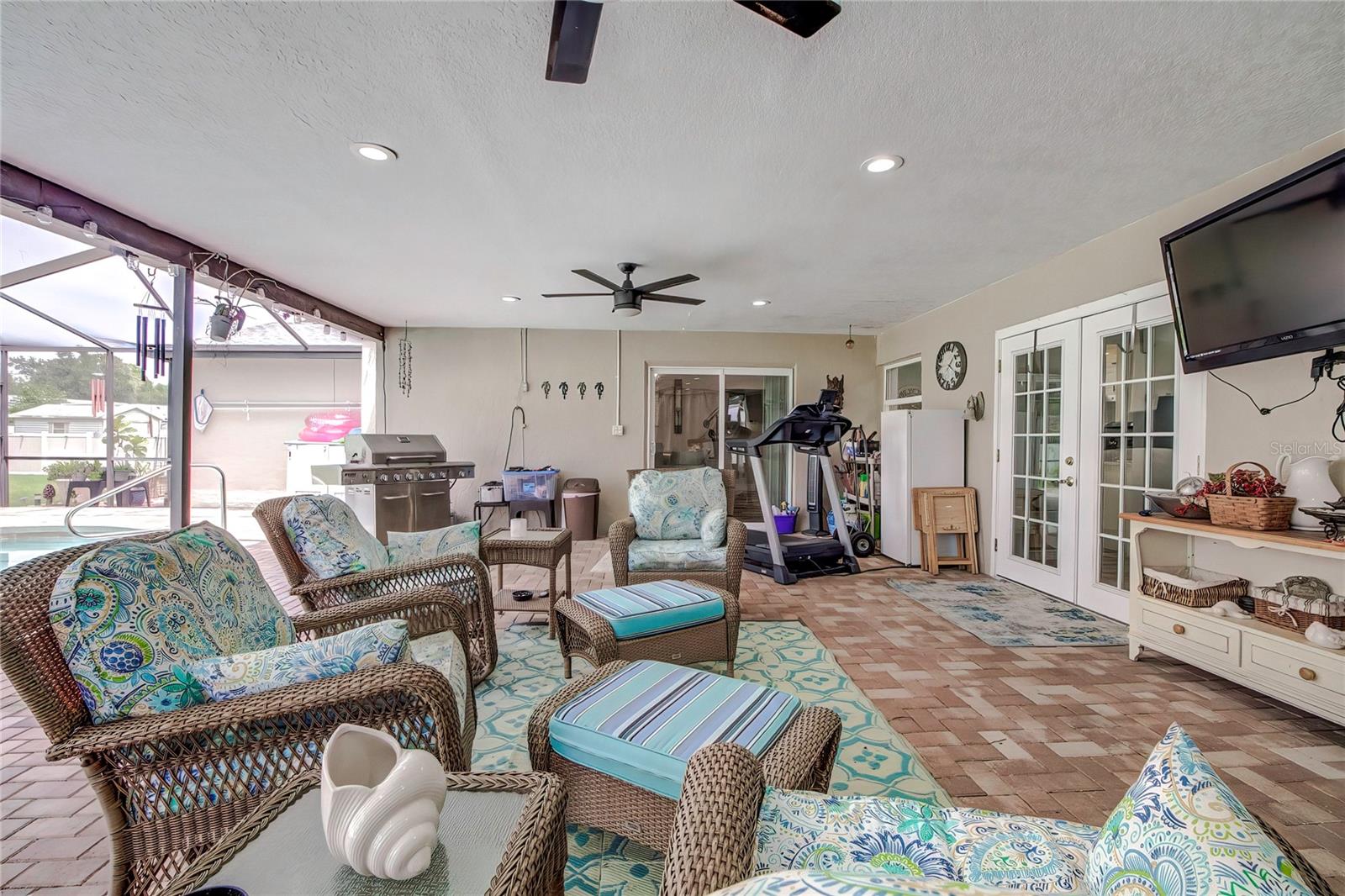 Listing photo id 36 for 9127 Nile Drive