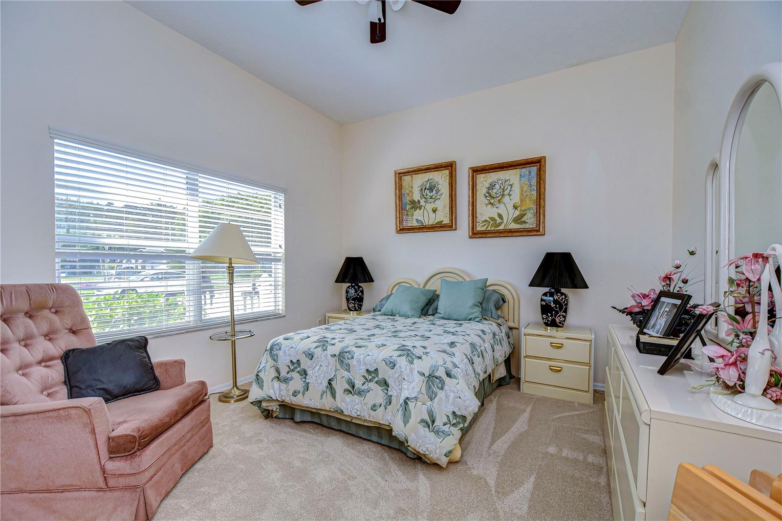 Listing photo id 30 for 8704 Cypress Lakes Boulevard