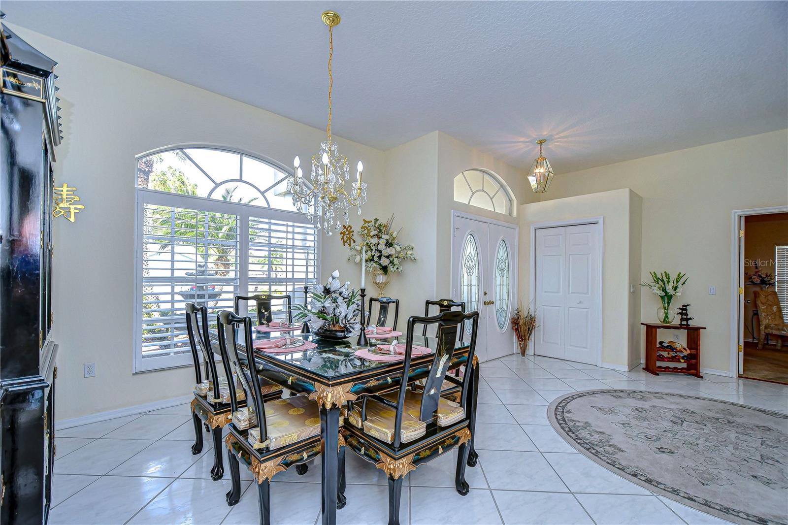 Listing photo id 2 for 8704 Cypress Lakes Boulevard