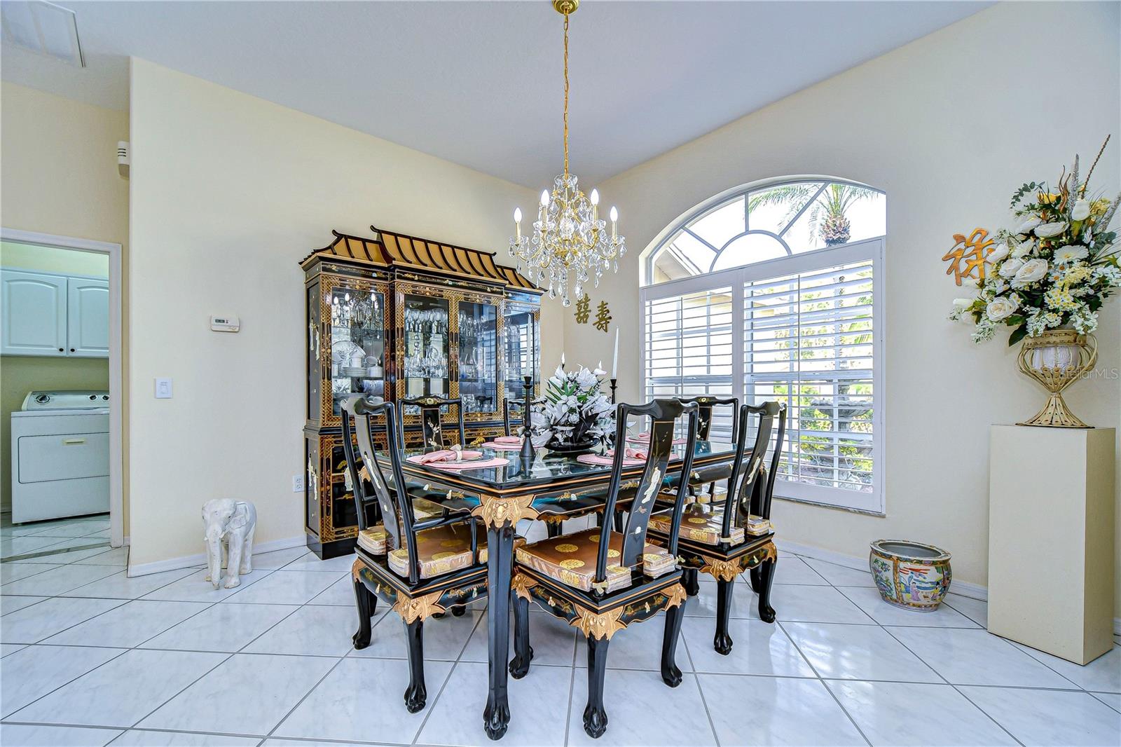 Listing photo id 3 for 8704 Cypress Lakes Boulevard