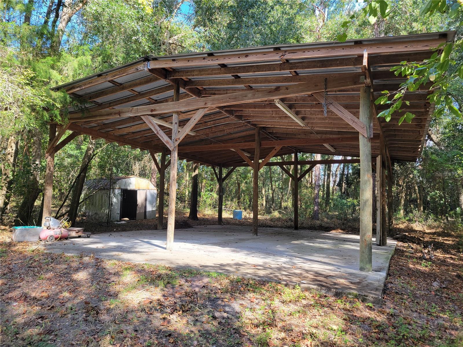 Listing photo id 8 for 13080 Old Crystal River Road