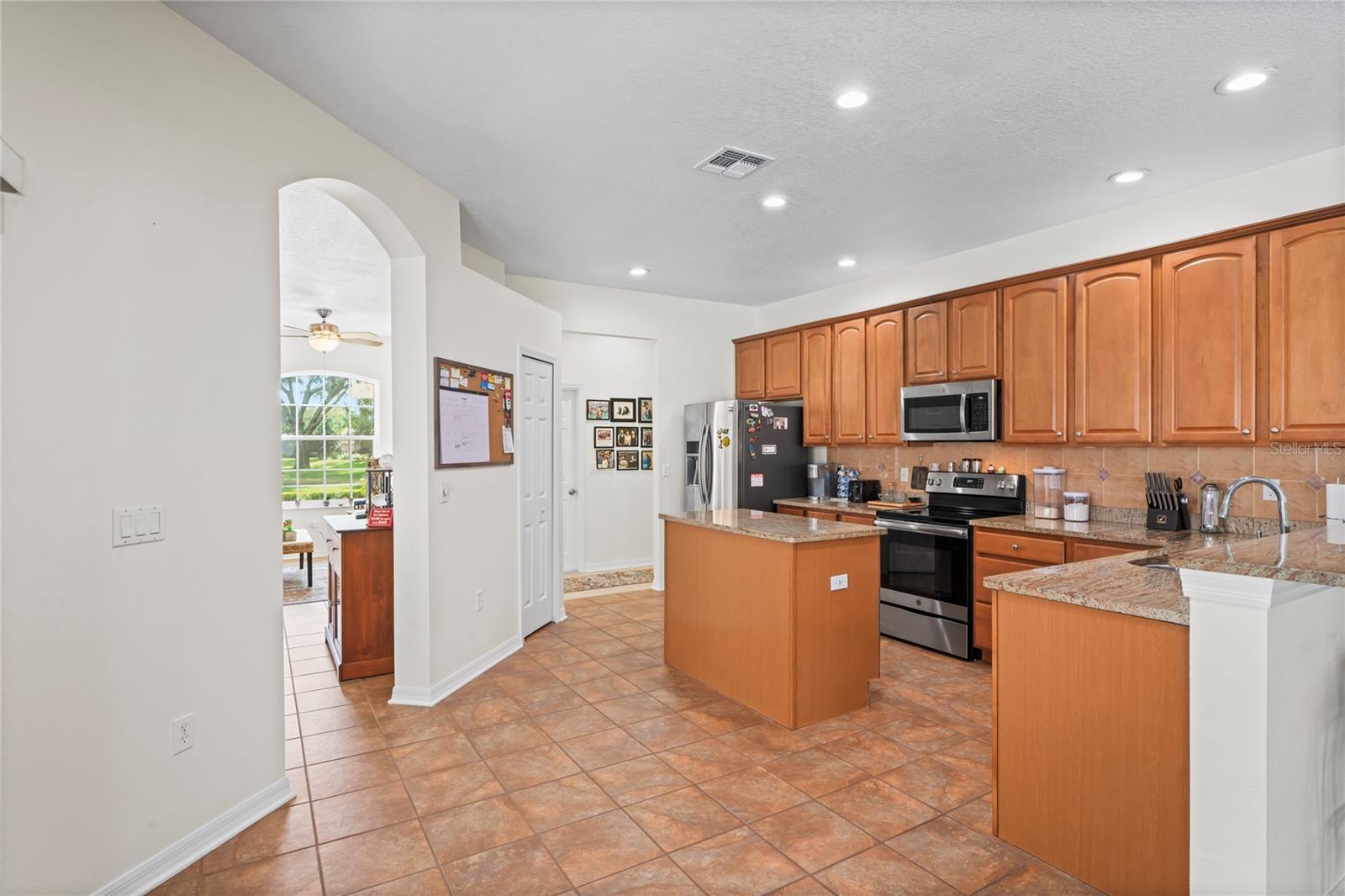 Image 17 of 72 For 11909 Wexford Boulevard