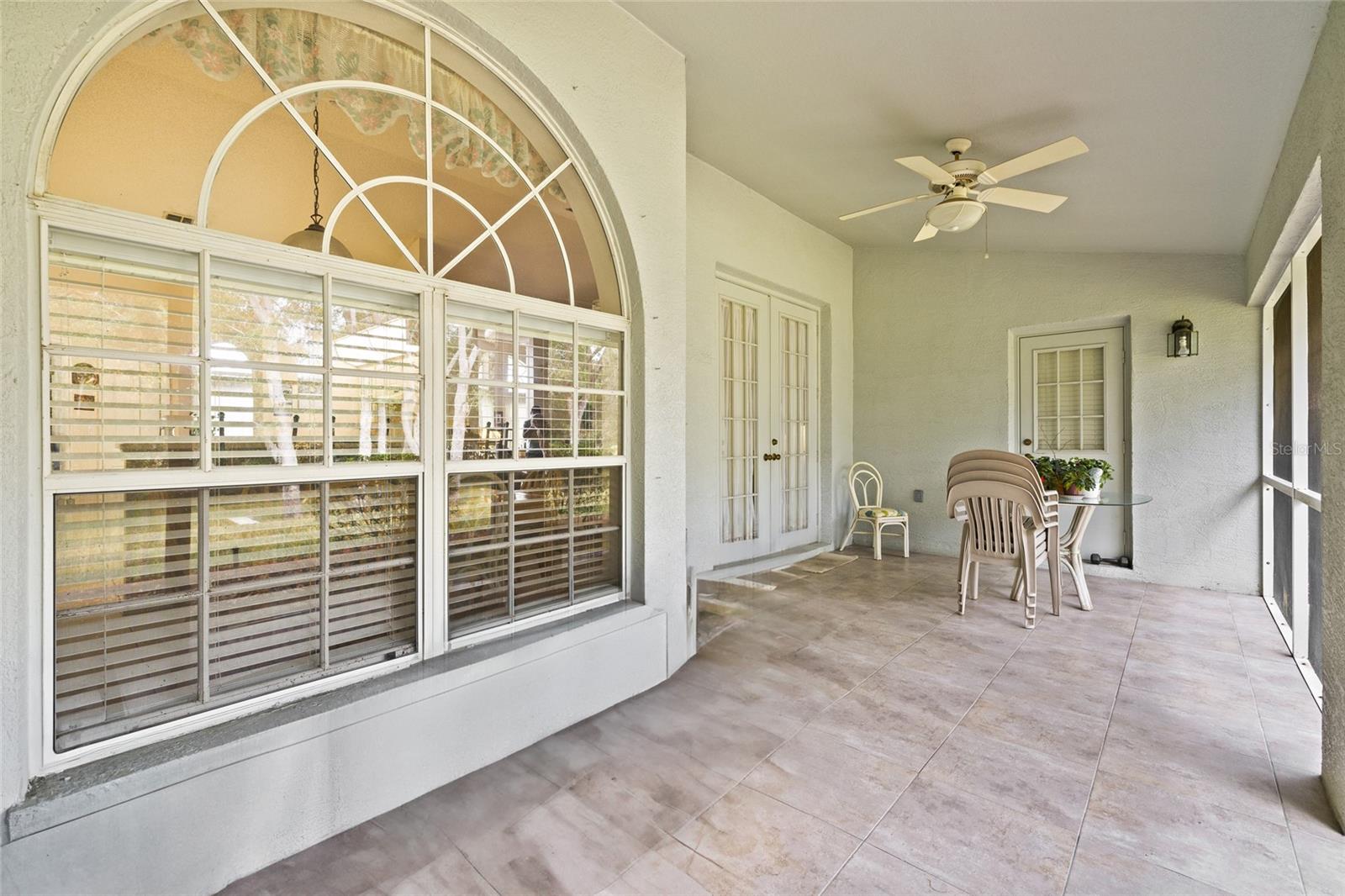 Listing photo id 38 for 12213 Mango Court