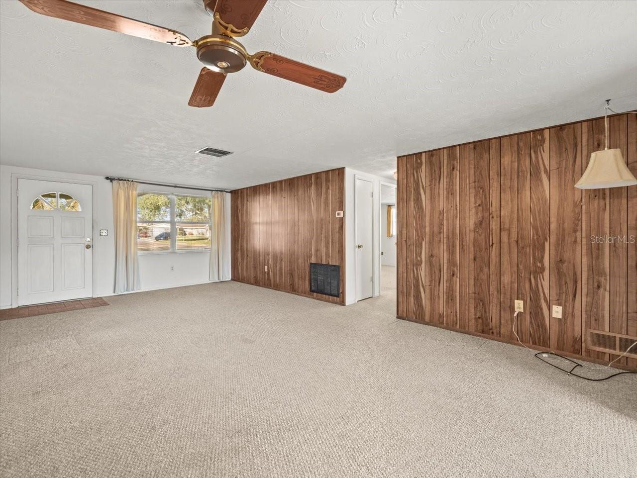 Image 8 of 49 For 3930 Sunray Drive