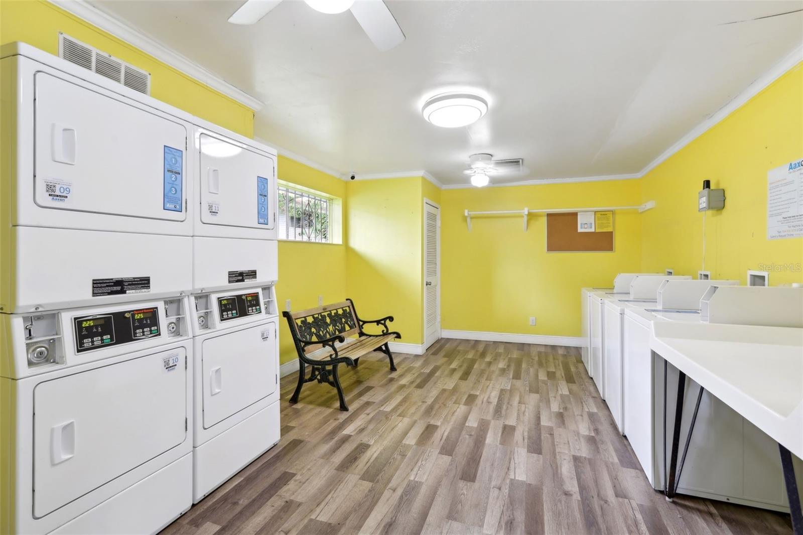 Image 46 of 49 For 230 Thorn Tree Place 230
