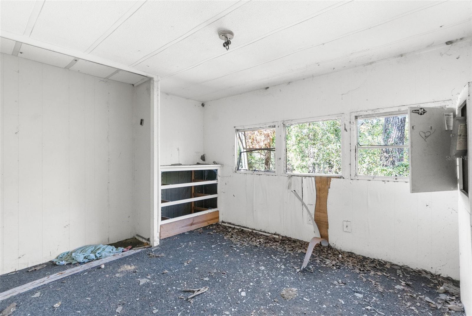 Image 18 of 40 For 9347 River Rock Drive