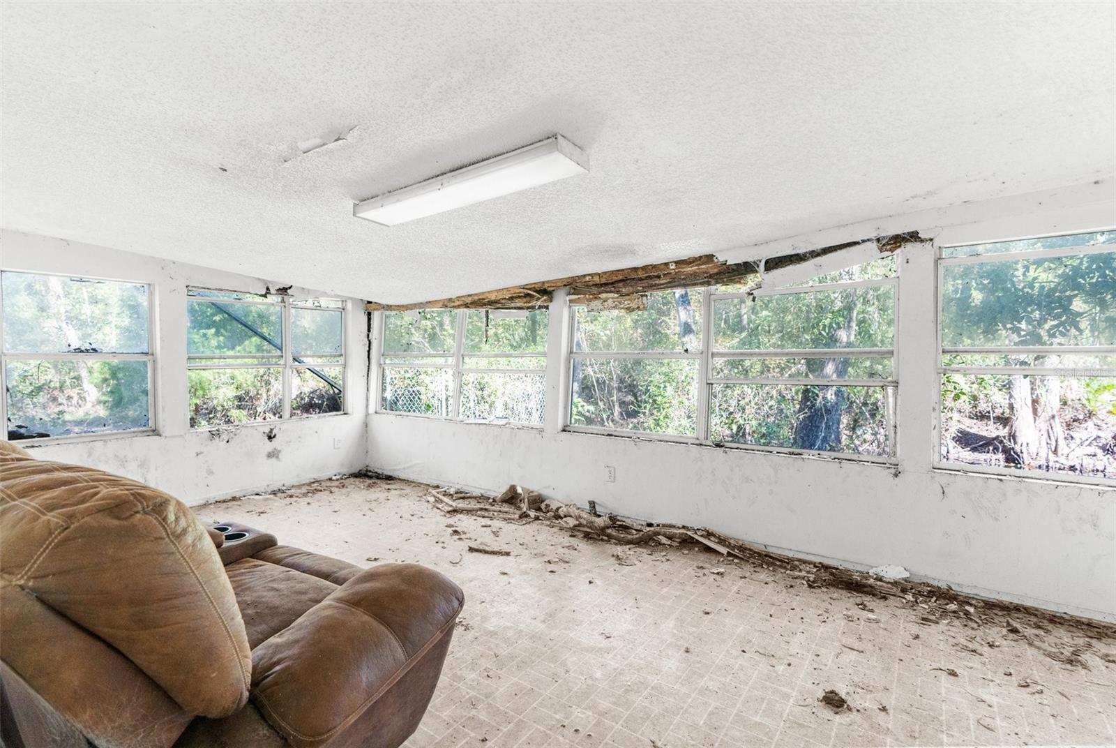 Image 20 of 40 For 9347 River Rock Drive