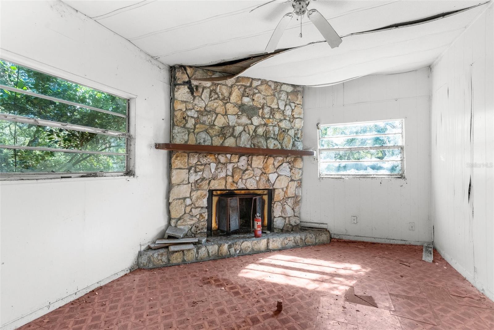 Image 33 of 40 For 9347 River Rock Drive