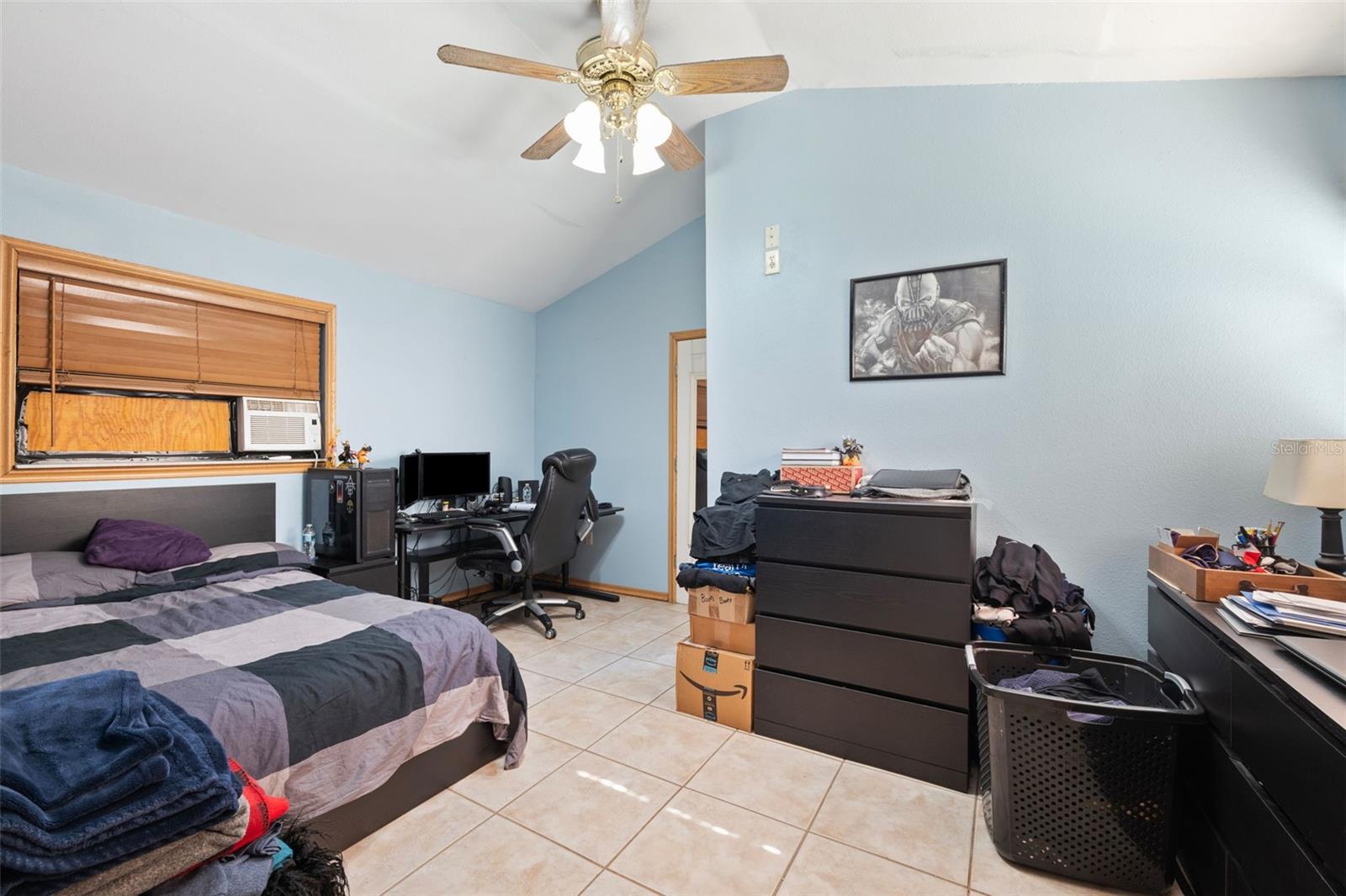 Listing photo id 26 for 7600 138th Street