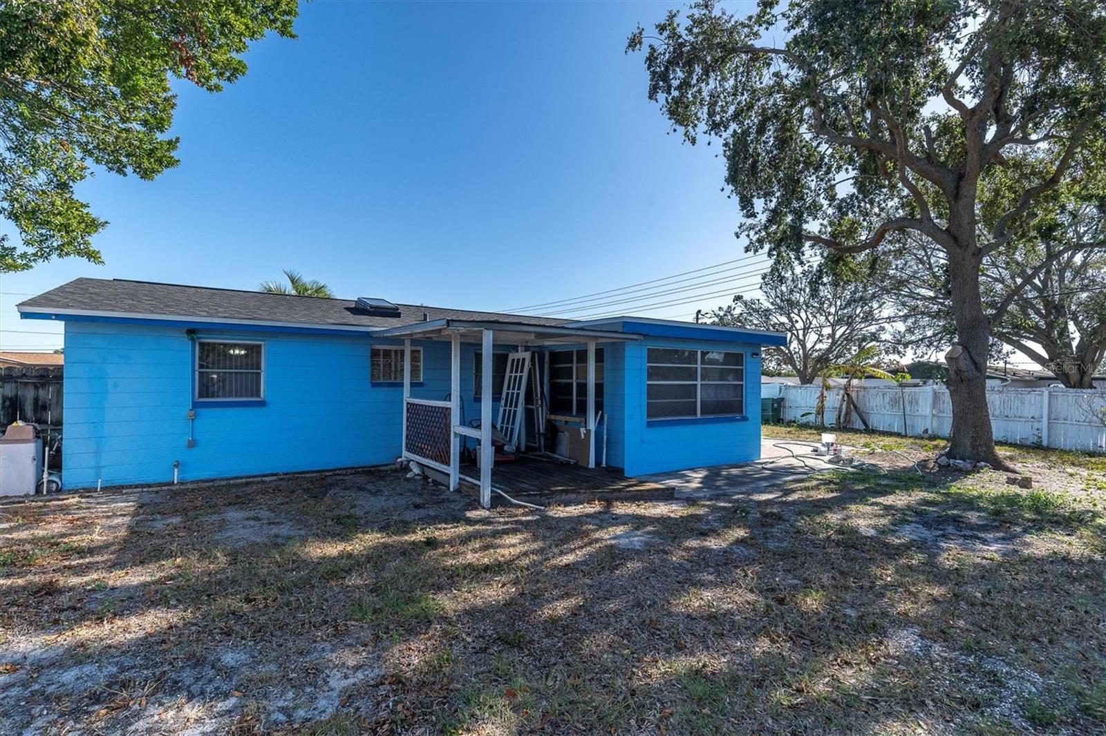 Listing photo id 23 for 3505 Cantrell Street