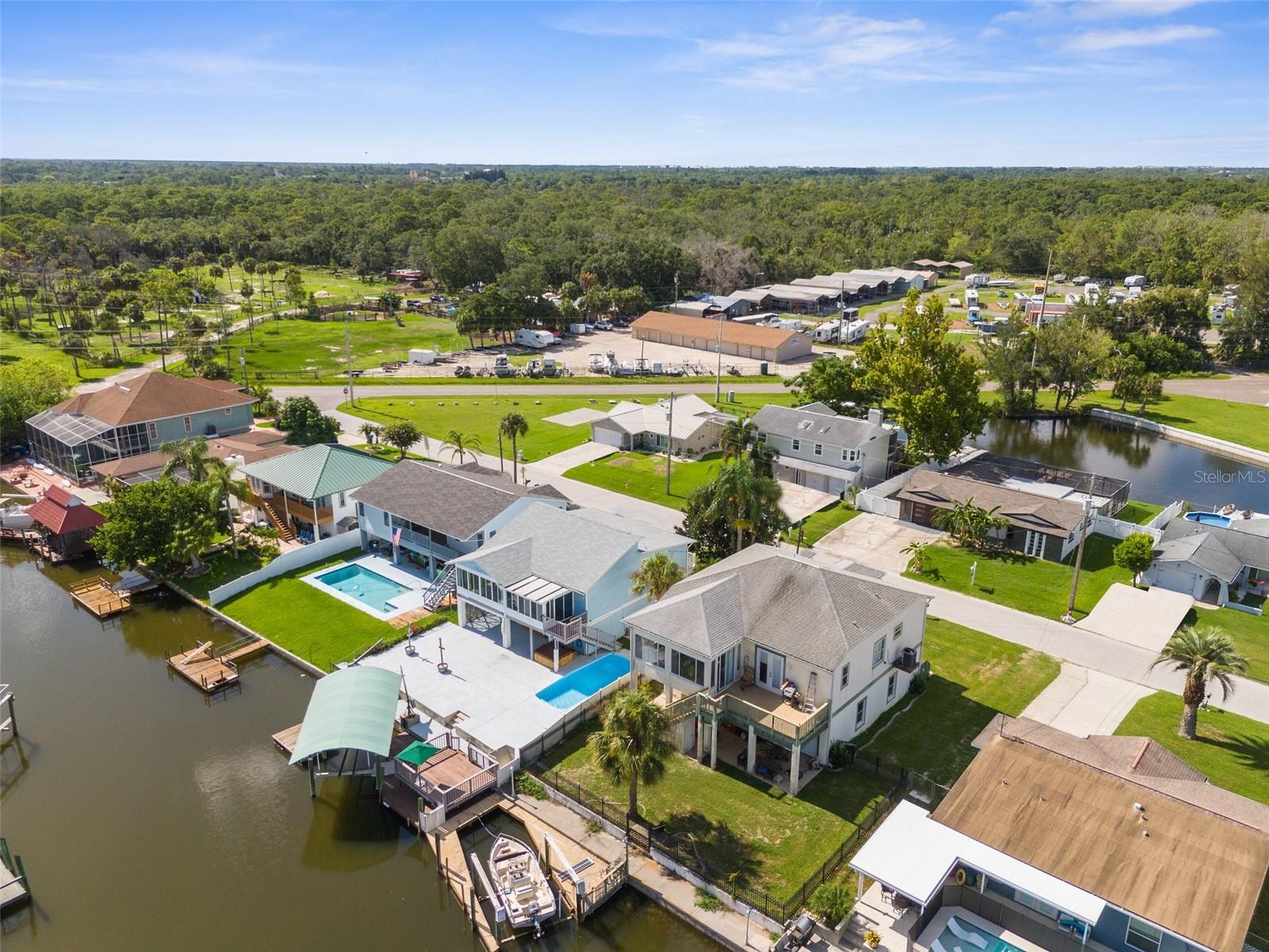 Image 13 of 41 For 7637 Hatteras Drive